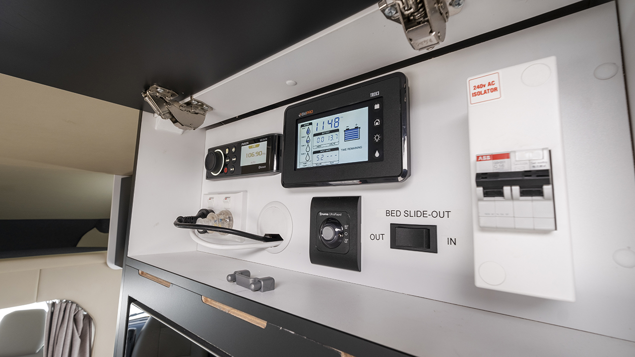 Carousel Popup Thumnails 18 - 2023 Windsor Simpson Fiat 4 Berth