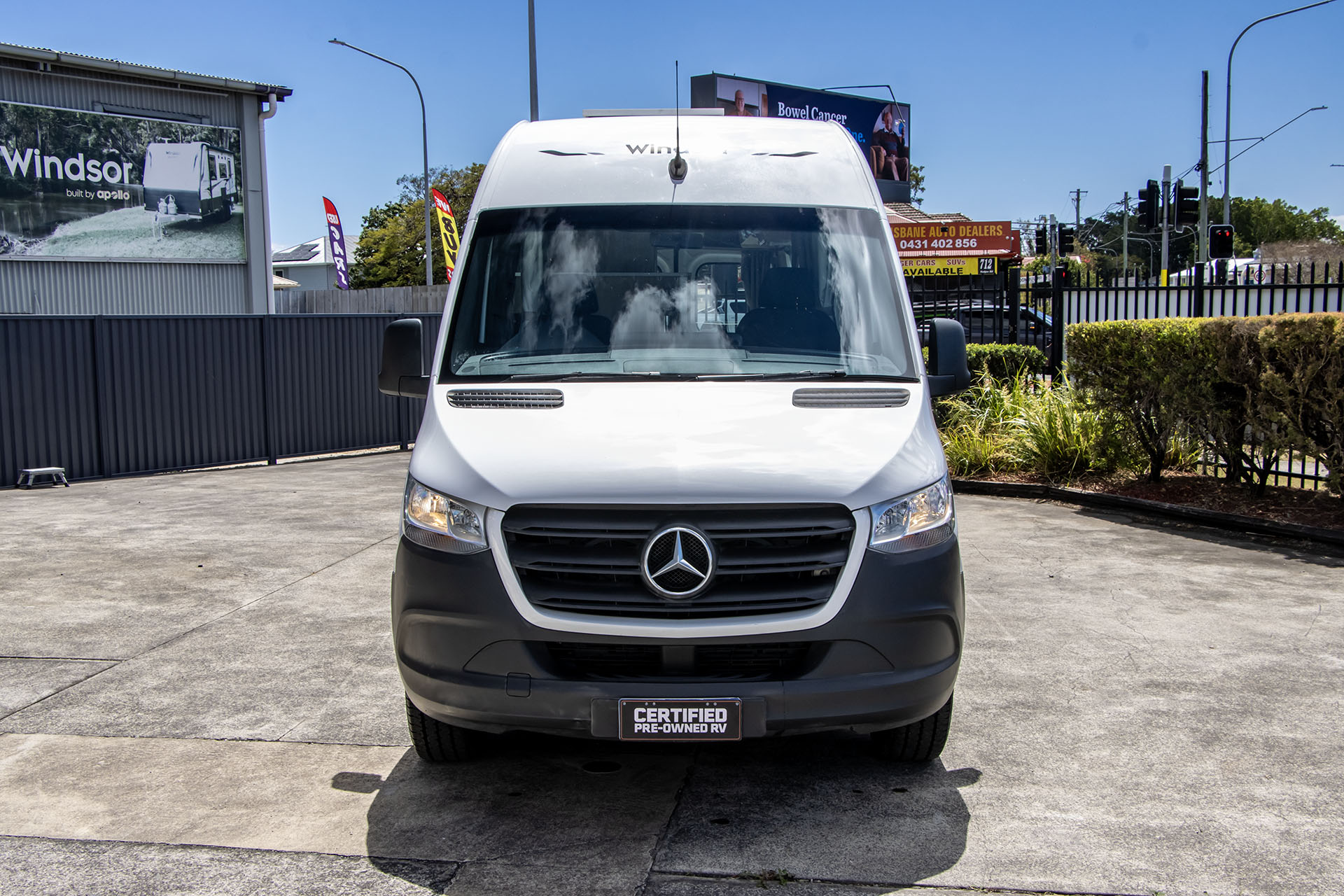Carousel Popup Thumnails 3 - 2021 Windsor Nomad M700 Mercedes 3 Berth