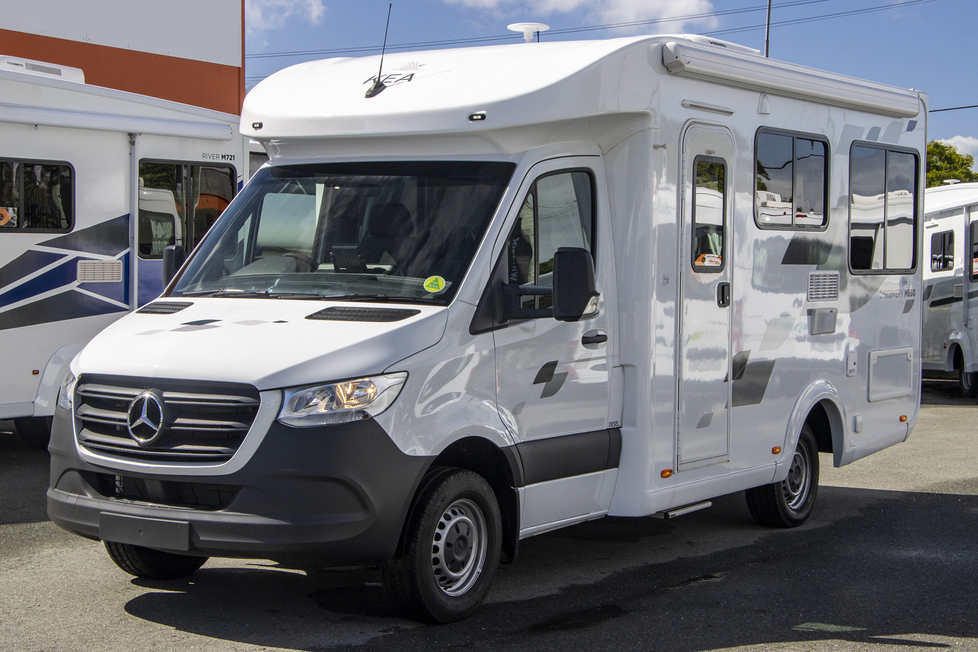 Carousel Popup Thumnails 3 - 2024 Kea Discovery M660 Mercedes 4 Berth