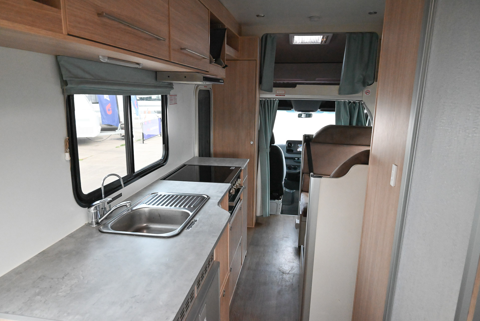 Carousel Popup Thumnails 34 - 2020 Kea River M721 Mercedes 6 Berth