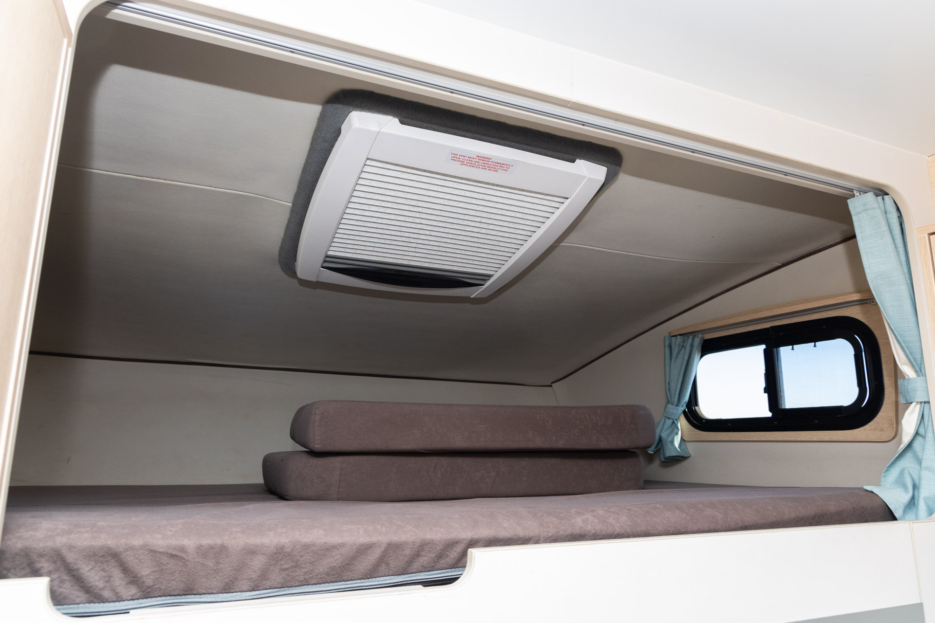 Carousel Popup Thumnails 15 - 2021 Kea River M721 Mercedes 6 Berth