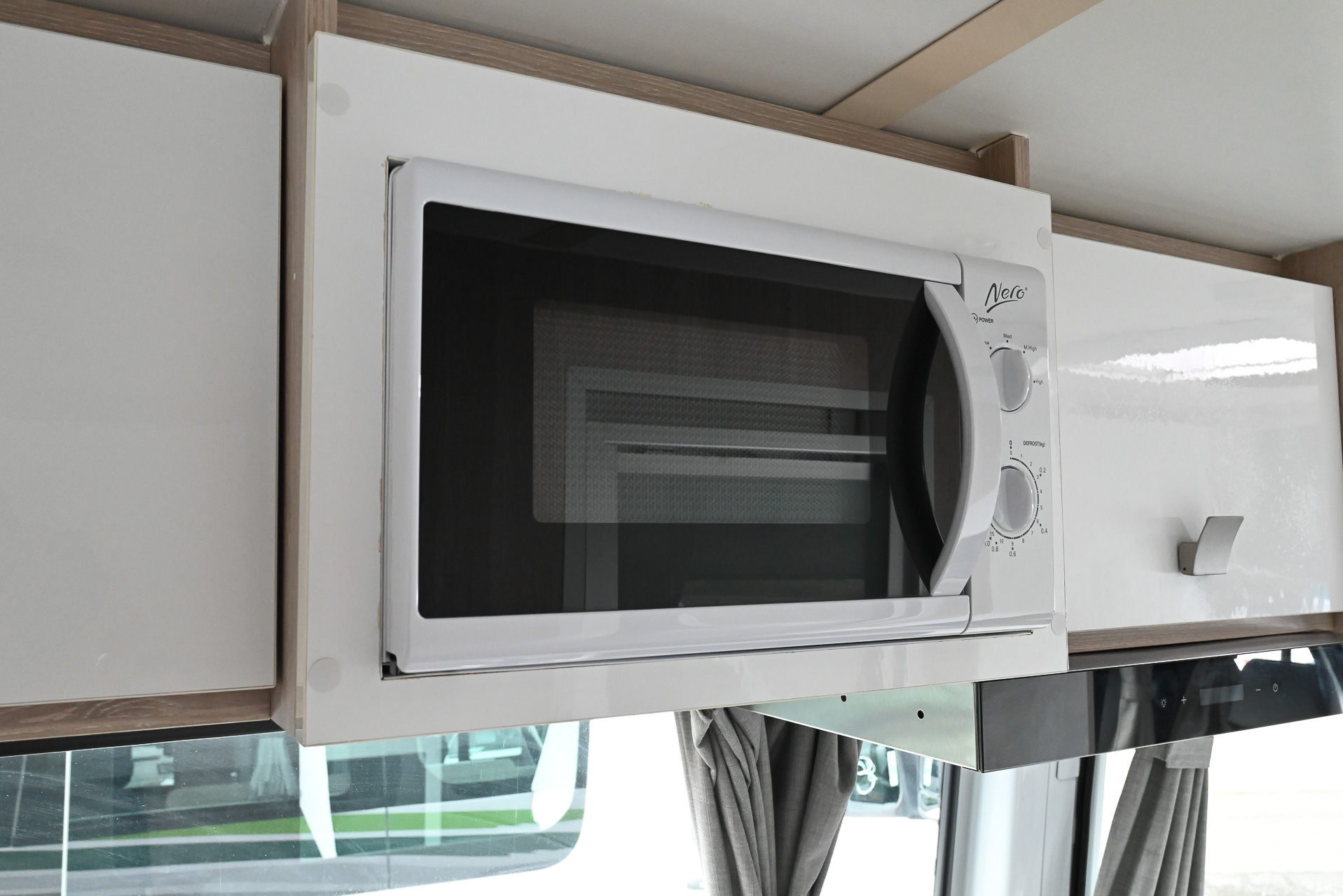 Carousel Popup Thumnails 24 - 2021 Talvor Euro Tourer Mercedes 2 Berth