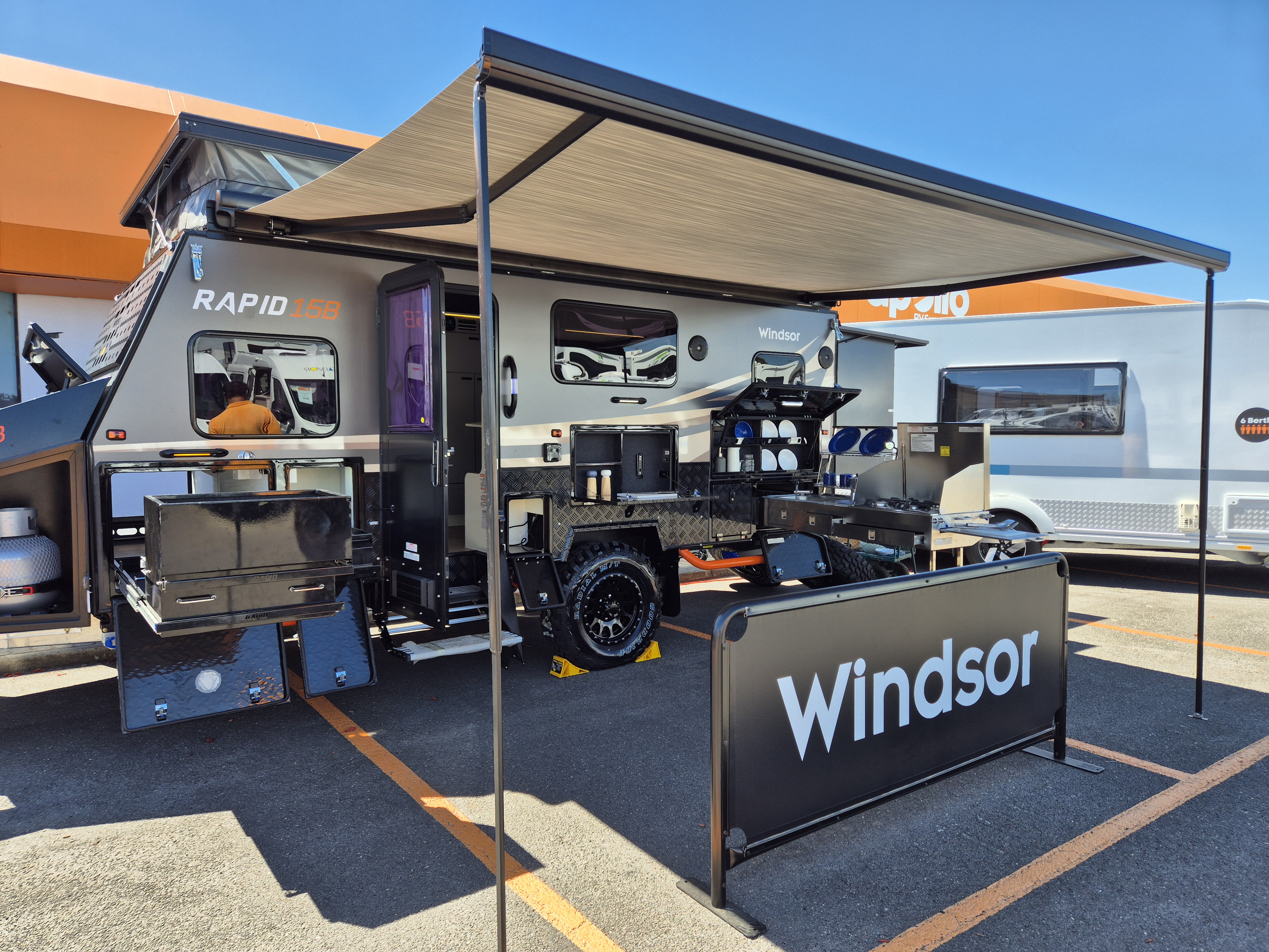 Carousel Popup Main - 2025 Windsor Rapid 15B