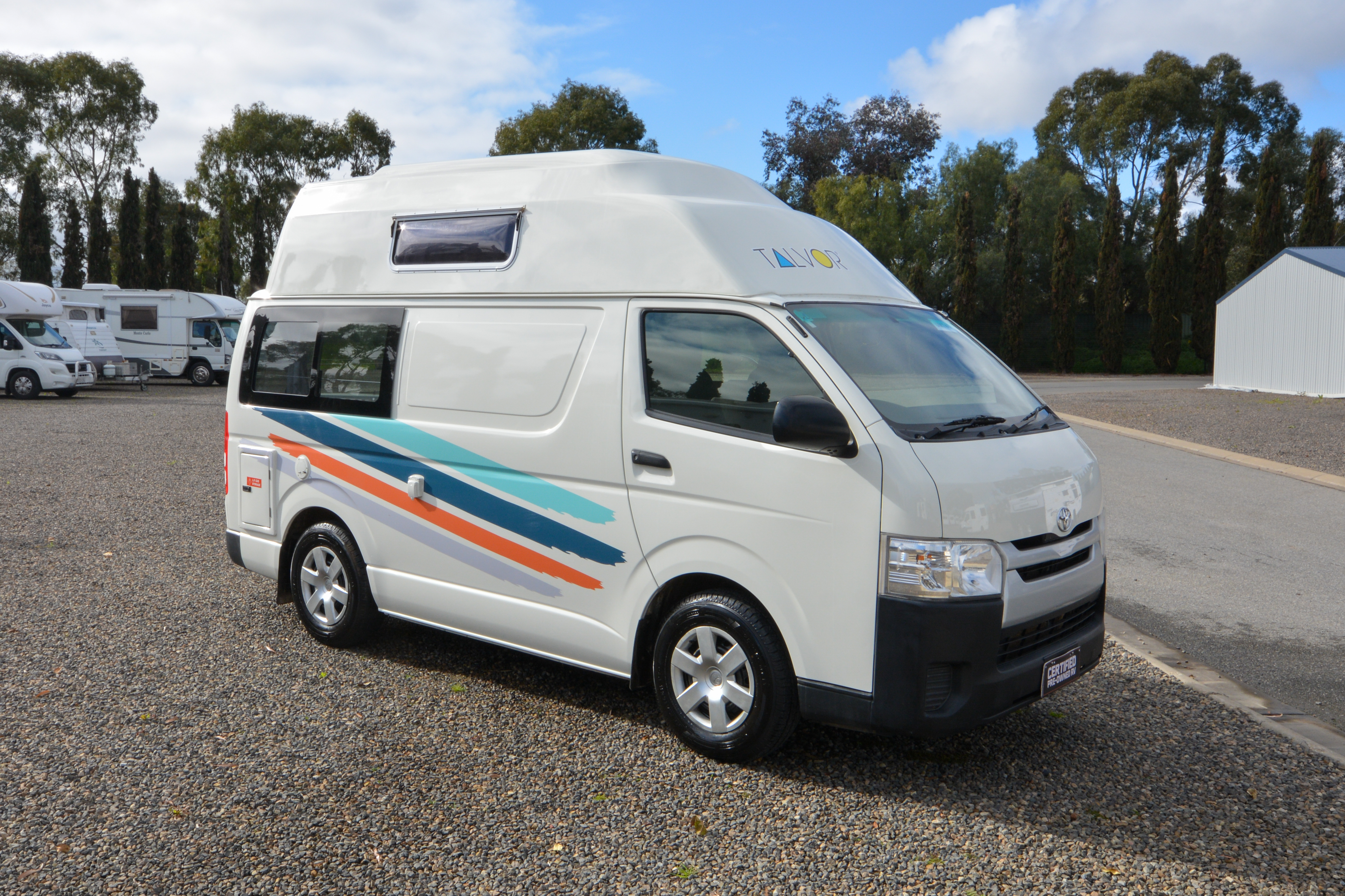 Carousel Popup Thumnails 3 - 2018 Talvor HiTop Toyota 2 Berth