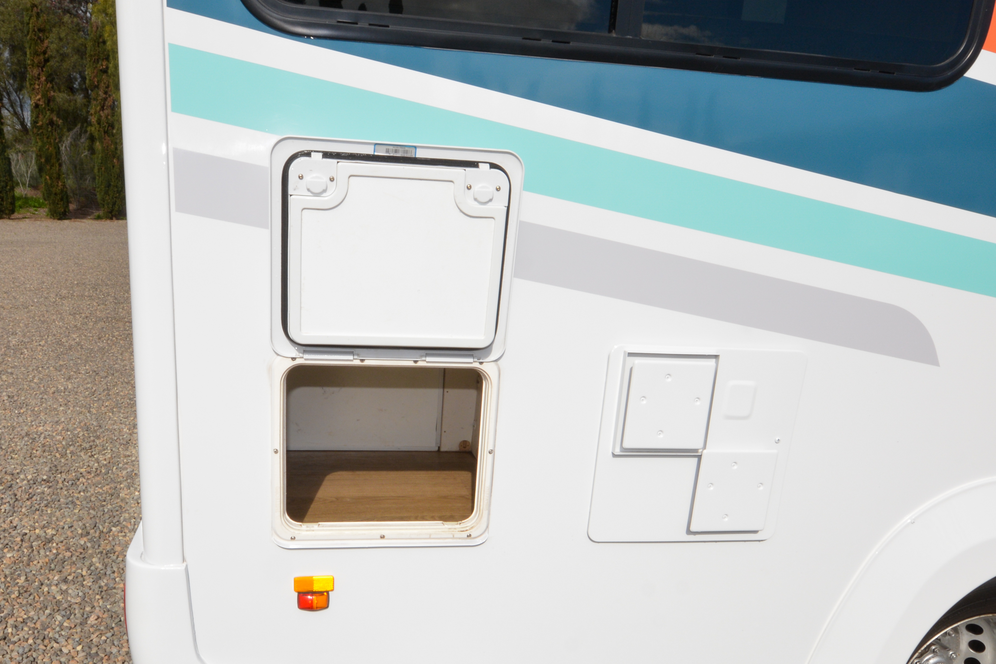 Carousel Popup Thumnails 10 - 2021 Kea River M721 Mercedes 6 Berth