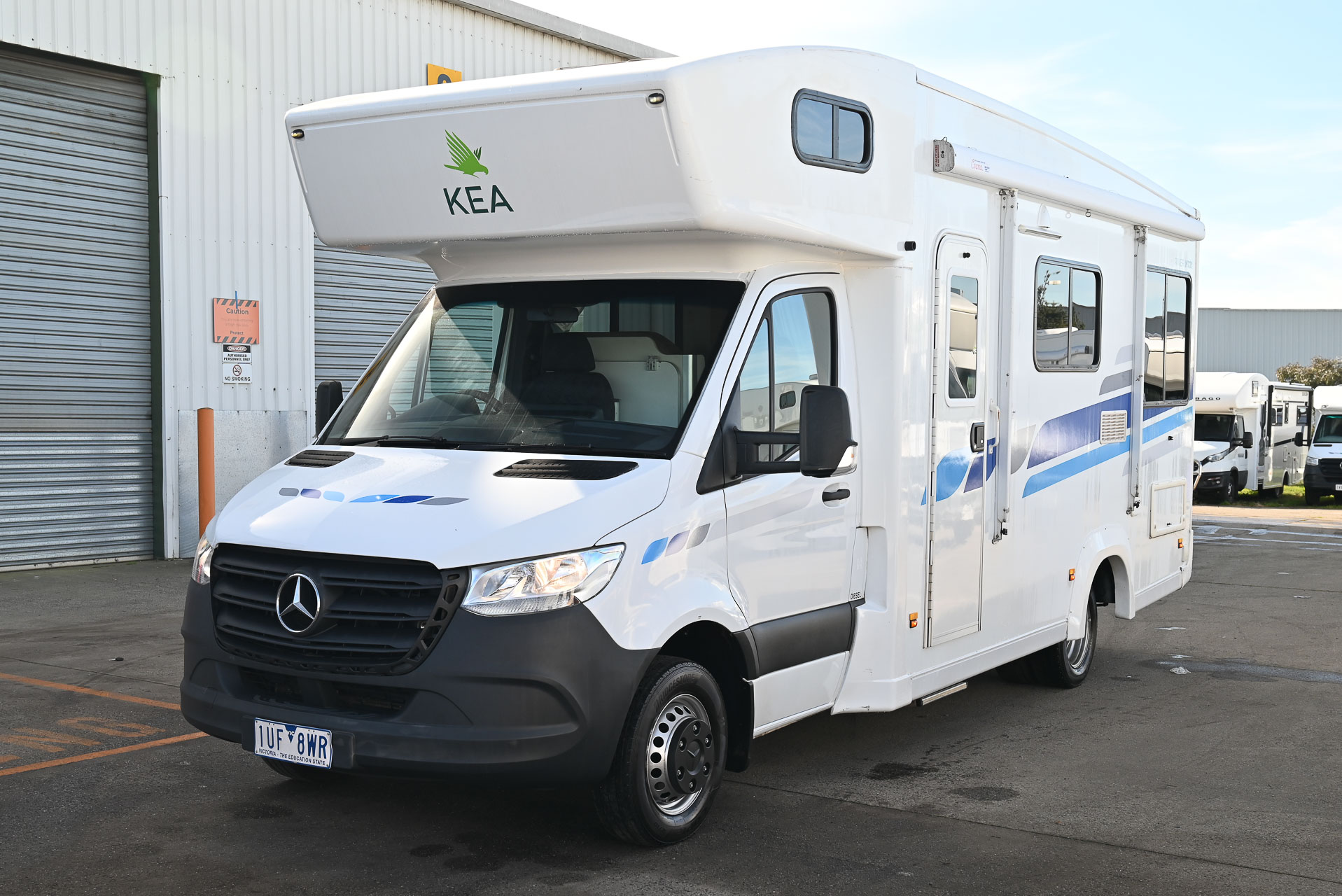 Carousel Popup Main - 2021 Kea River M721 Mercedes 6 Berth