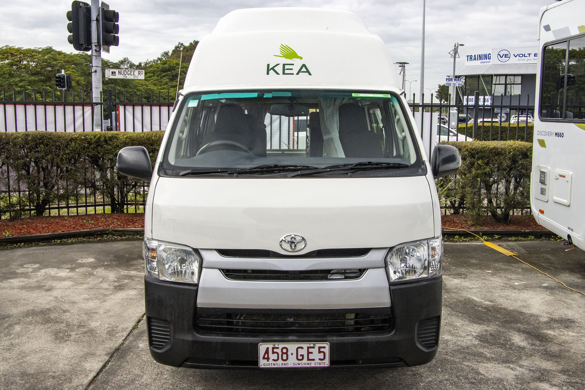 Carousel Popup Thumnails 3 - 2018 Kea HiTop T490 Toyota 2 Berth