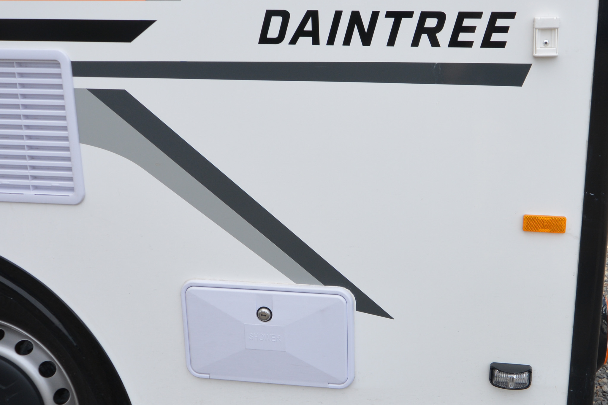 Carousel Popup Thumnails 12 - 2024 Windsor Daintree Renault 2 Berth
