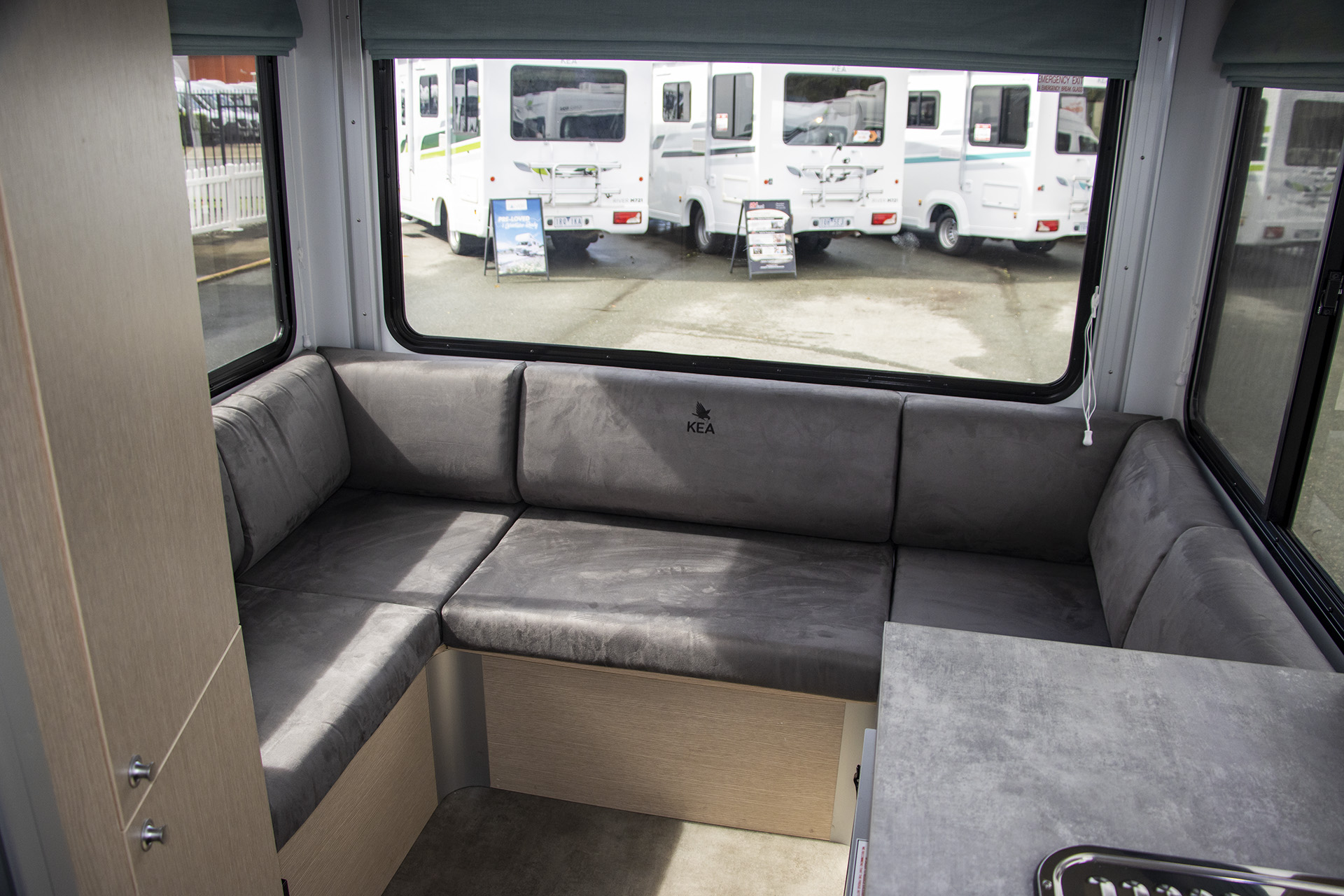 Carousel Popup Thumnails 29 - 2024 Kea Discovery M660 Mercedes 4 Berth