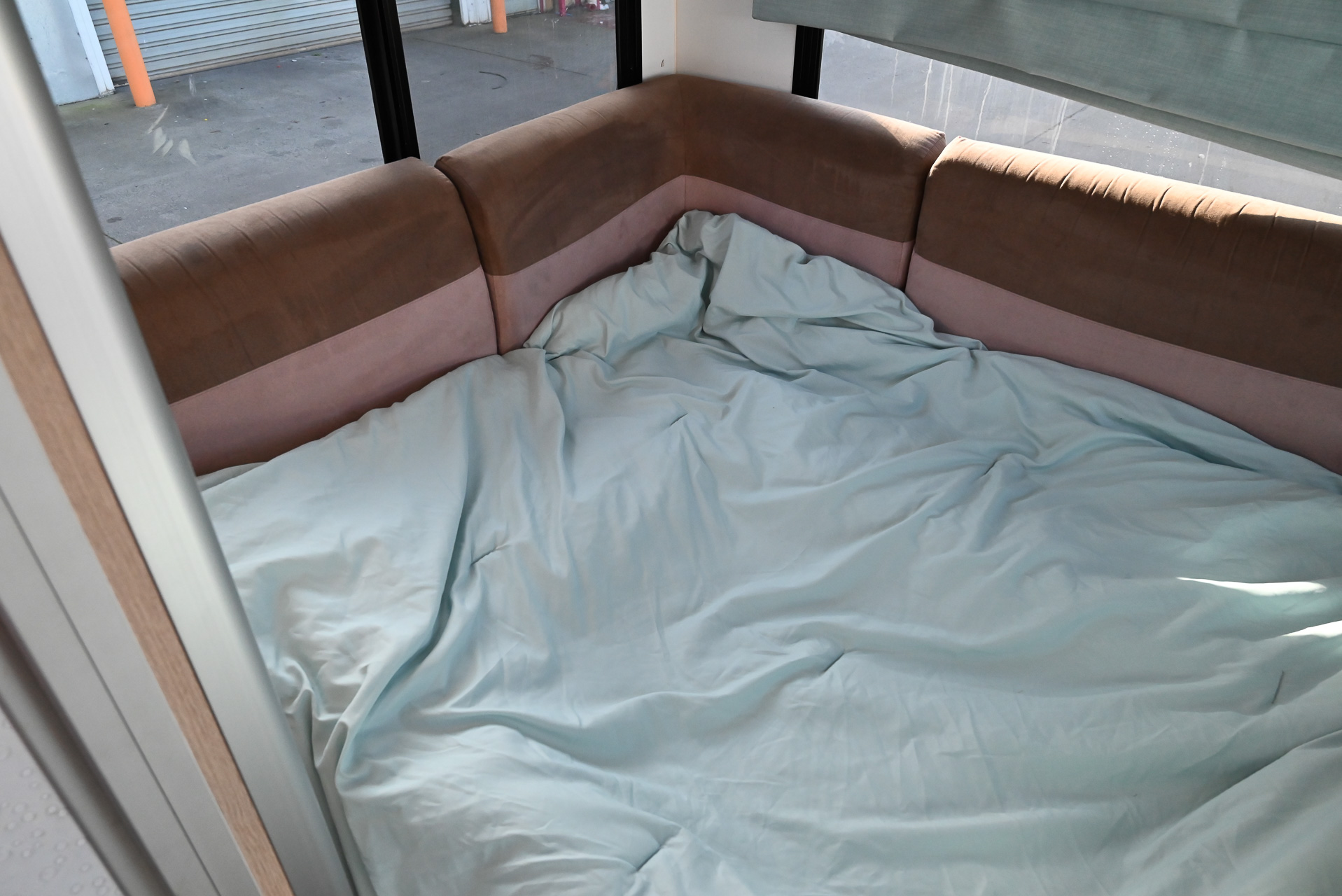 Carousel Popup Thumnails 26 - 2021 Kea River M721 Mercedes 6 Berth