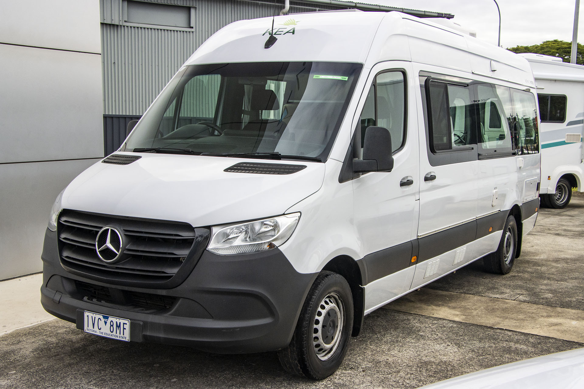 Carousel Popup Main - 2021 Kea Nomad M700 Mercedes 3 Berth
