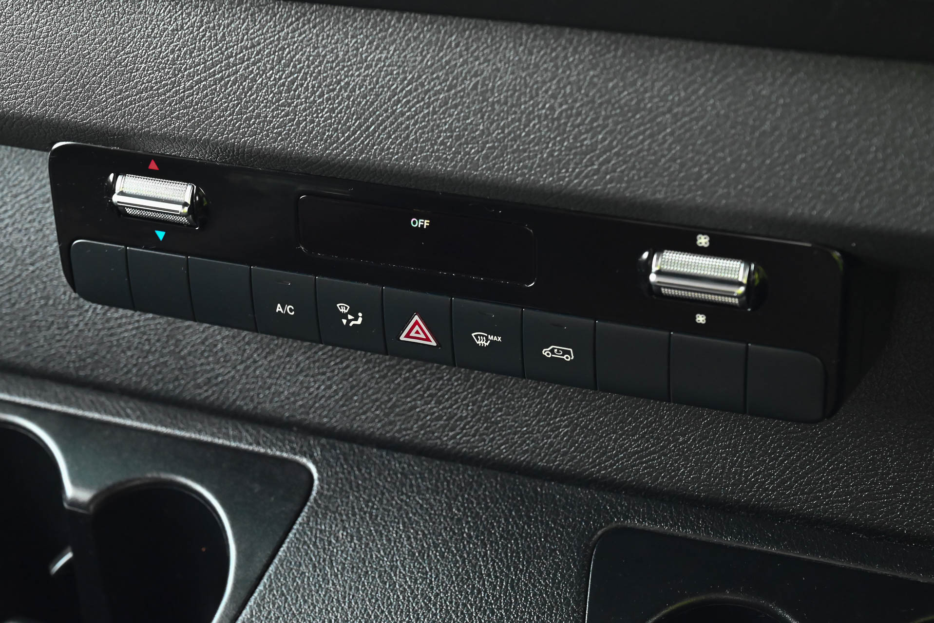Carousel Popup Thumnails 16 - 2021 Kea Discovery M660 Mercedes 4 Berth