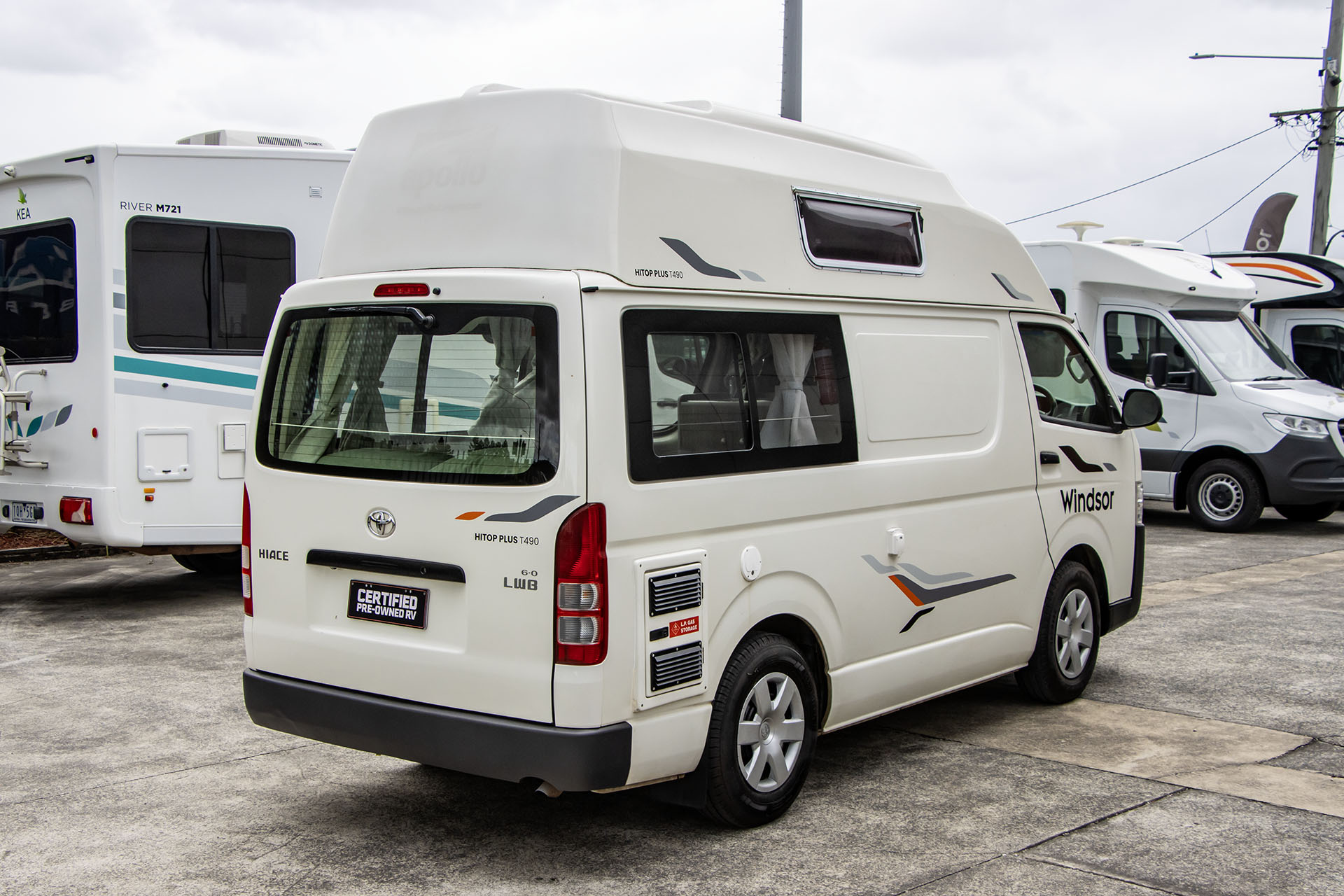 Carousel Popup Thumnails 9 - 2018 Windsor HiTop Plus T490 Toyota 2 Berth