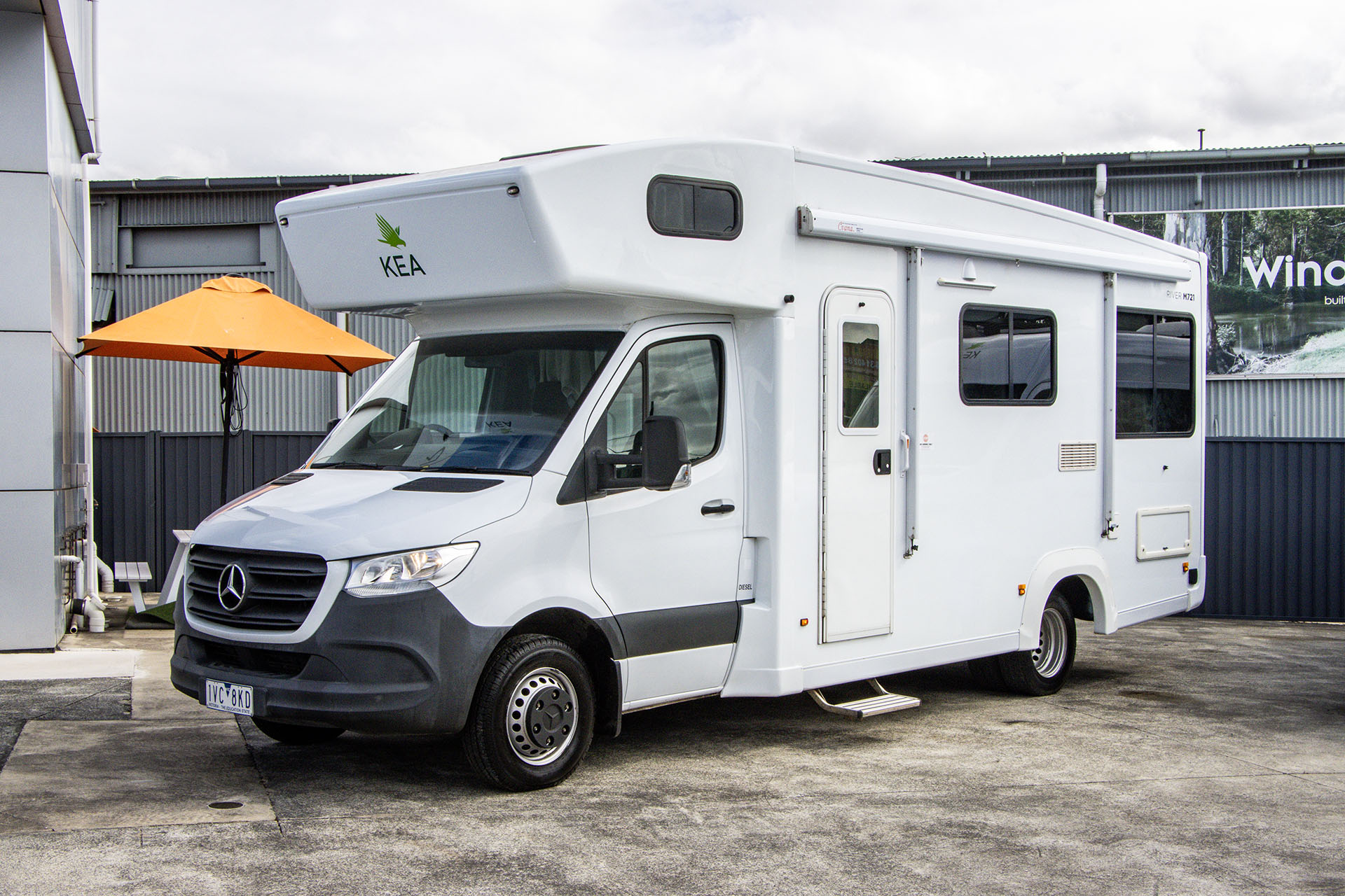 Carousel Popup Main - 2021 Kea River M721 Mercedes 6 Berth
