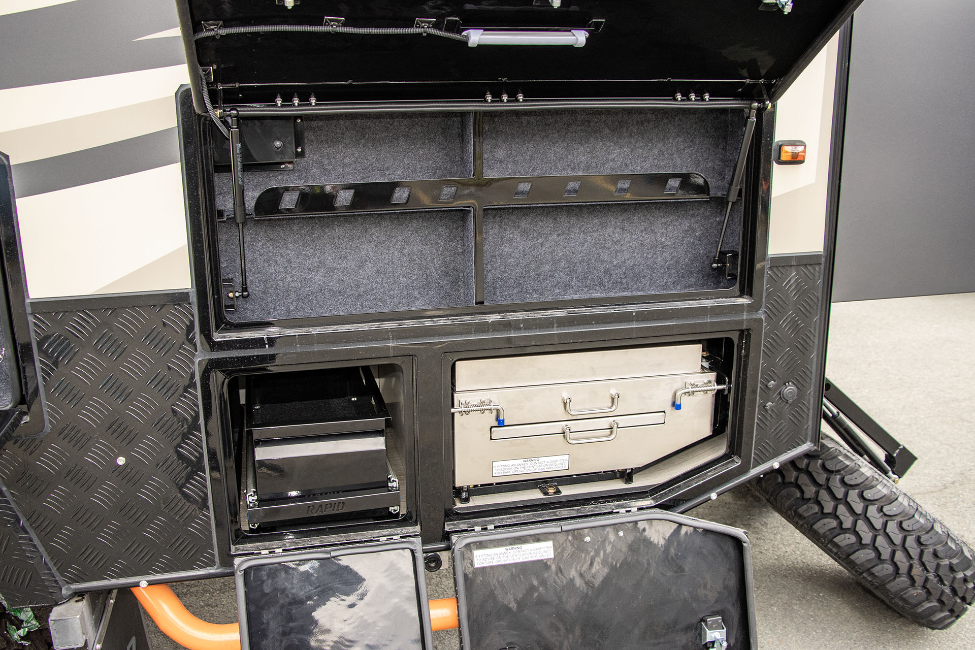 Carousel Popup Thumnails 10 - 2025 Windsor Rapid 15D
