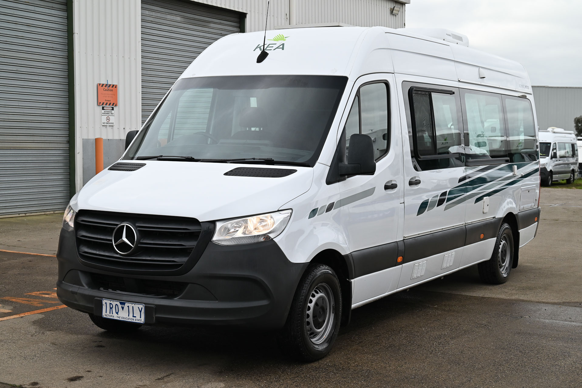 Carousel Popup Main - 2021 Kea Nomad M700 Mercedes 3 Berth