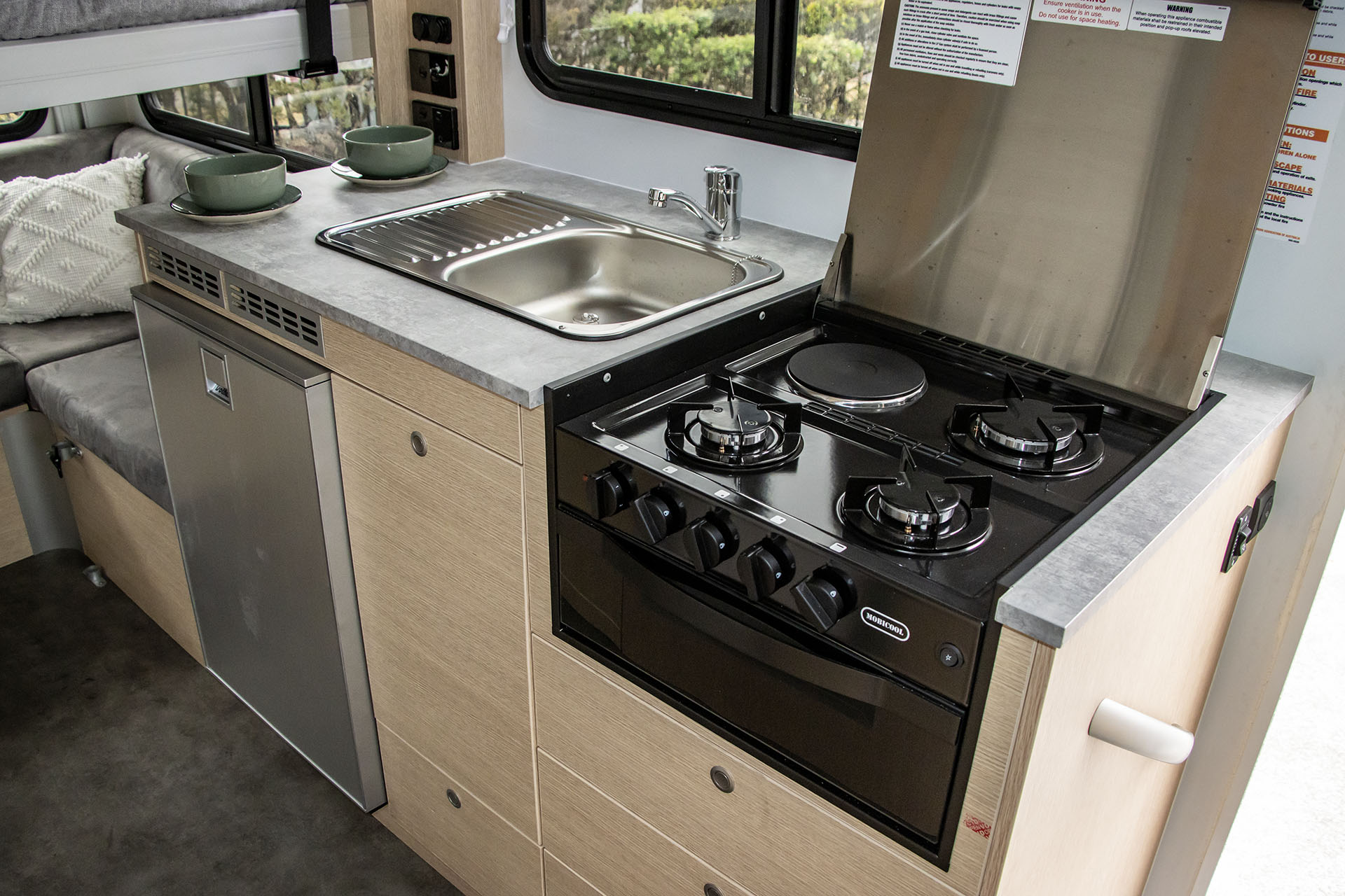 Carousel Popup Thumnails 26 - 2024 Kea Discovery M660 Mercedes 4 Berth