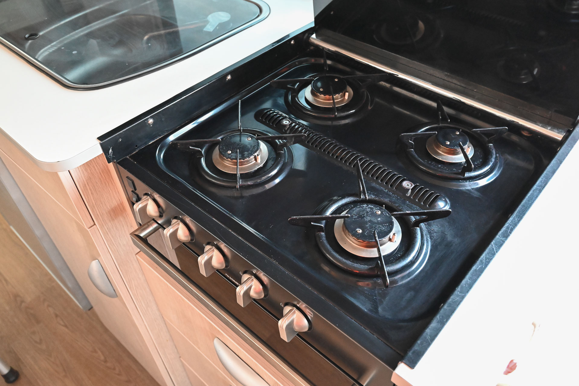 Carousel Popup Thumnails 22 - 2021 Kea Discovery M660 Mercedes 4 Berth