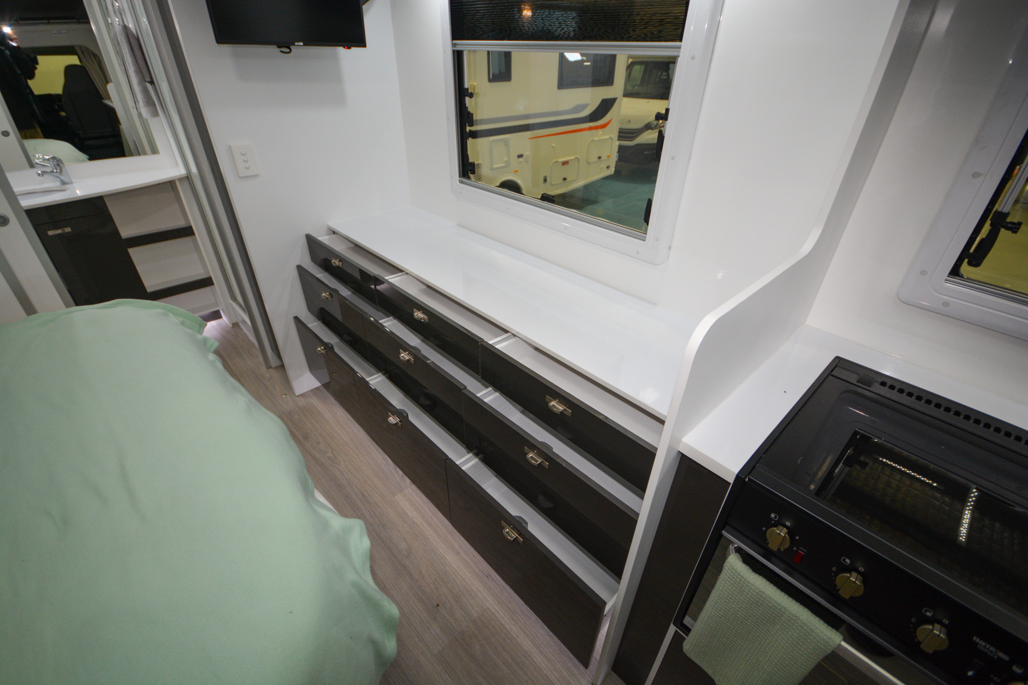 Carousel Popup Thumnails 27 - 2024 Windsor Simpson Fiat 4 Berth