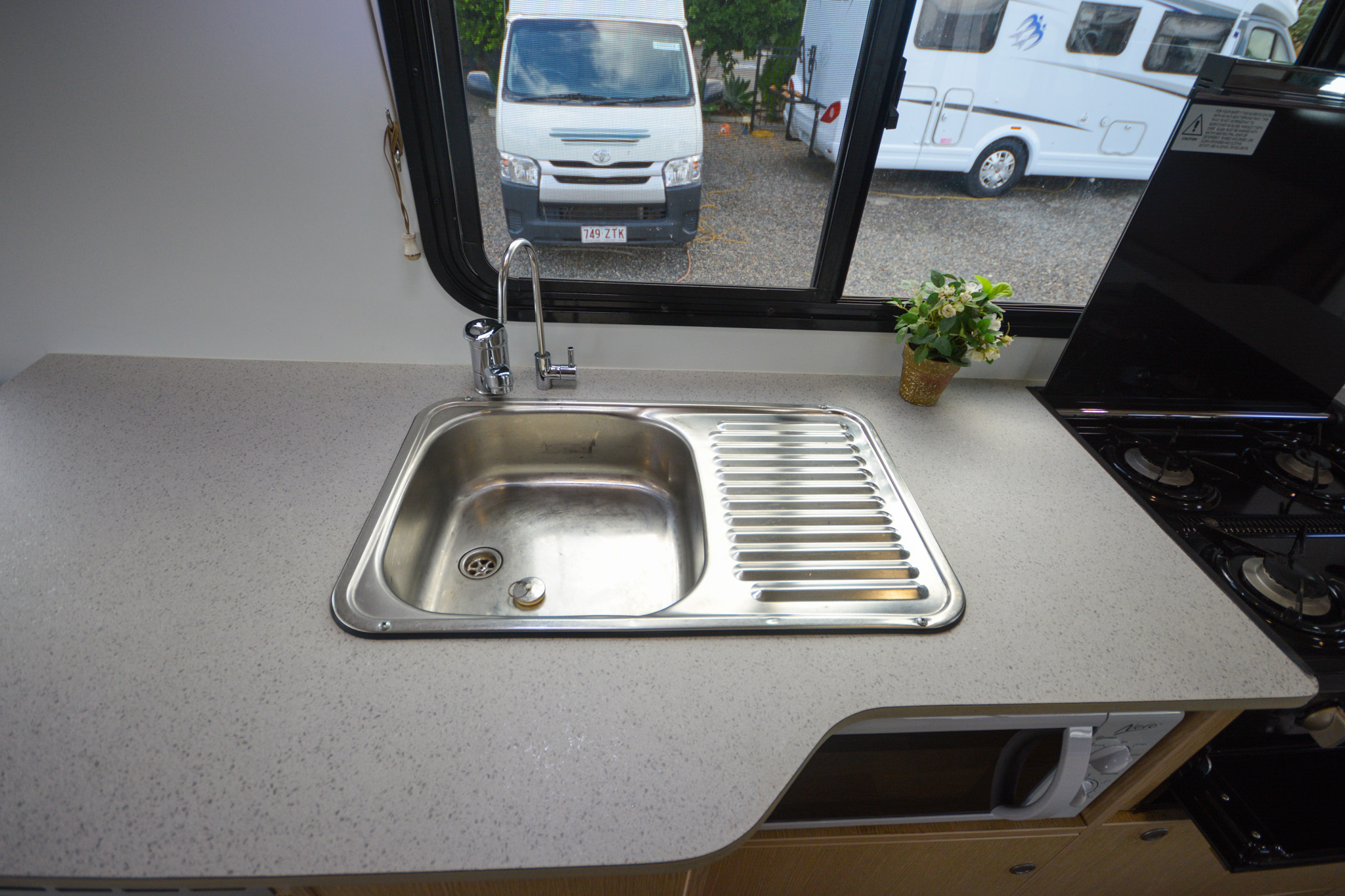 Carousel Popup Thumnails 32 - 2021 Kea River M721 Mercedes 6 Berth