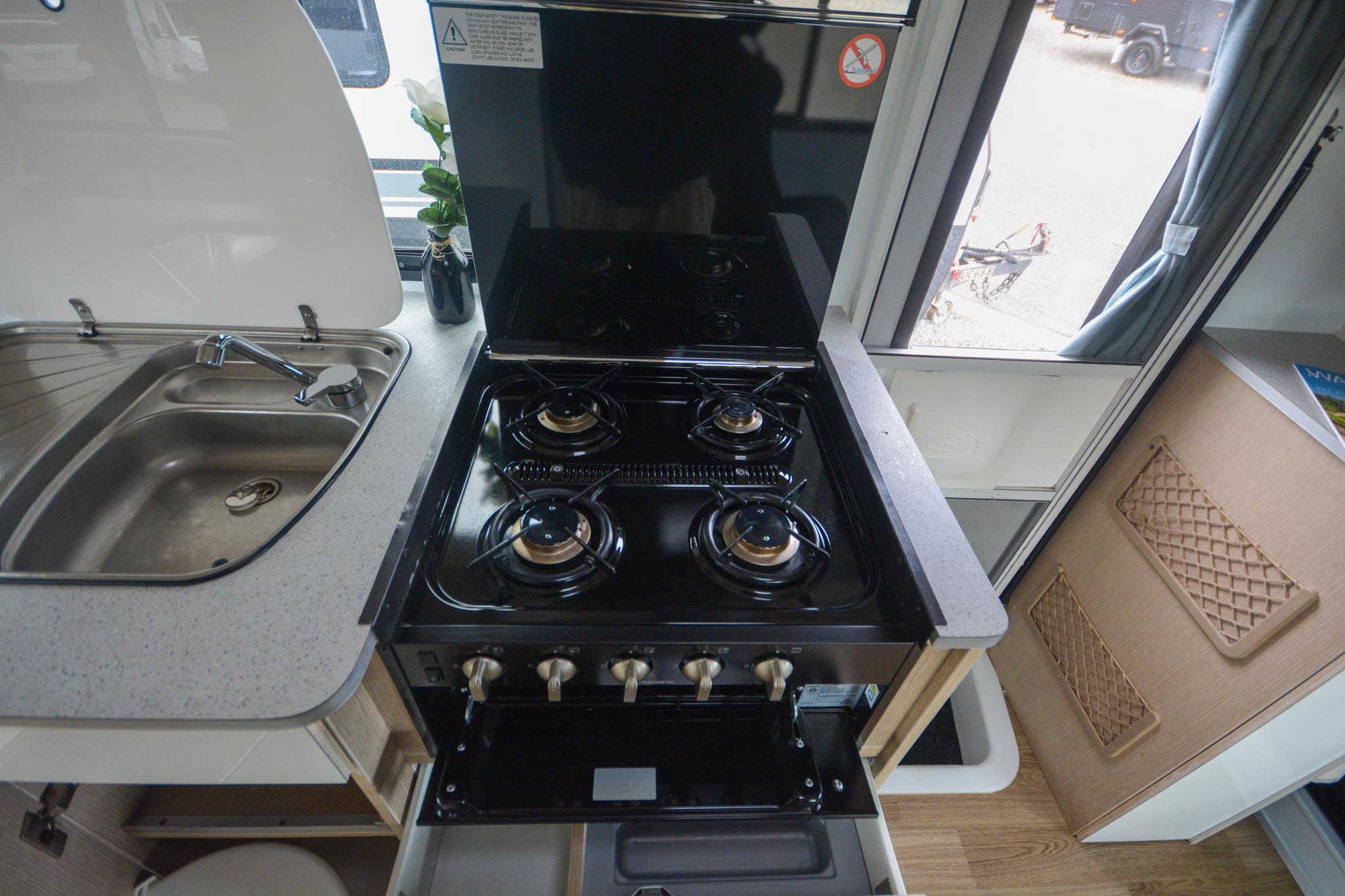 Carousel Popup Thumnails 38 - 2021 Kea Discovery M660 Mercedes 4 Berth