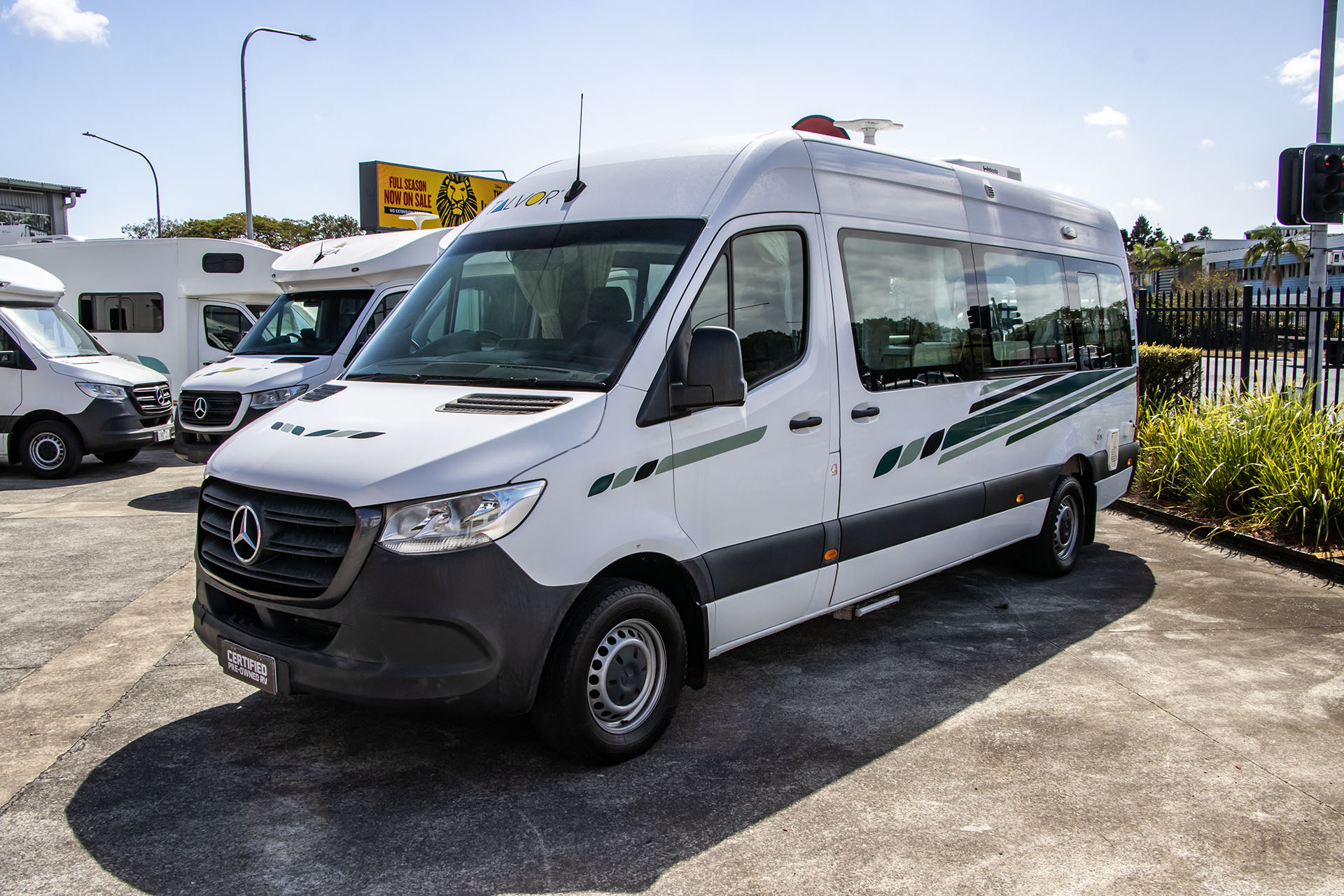Carousel Popup Thumnails 3 - 2021 Talvor Euro Tourer Mercedes 2 Berth