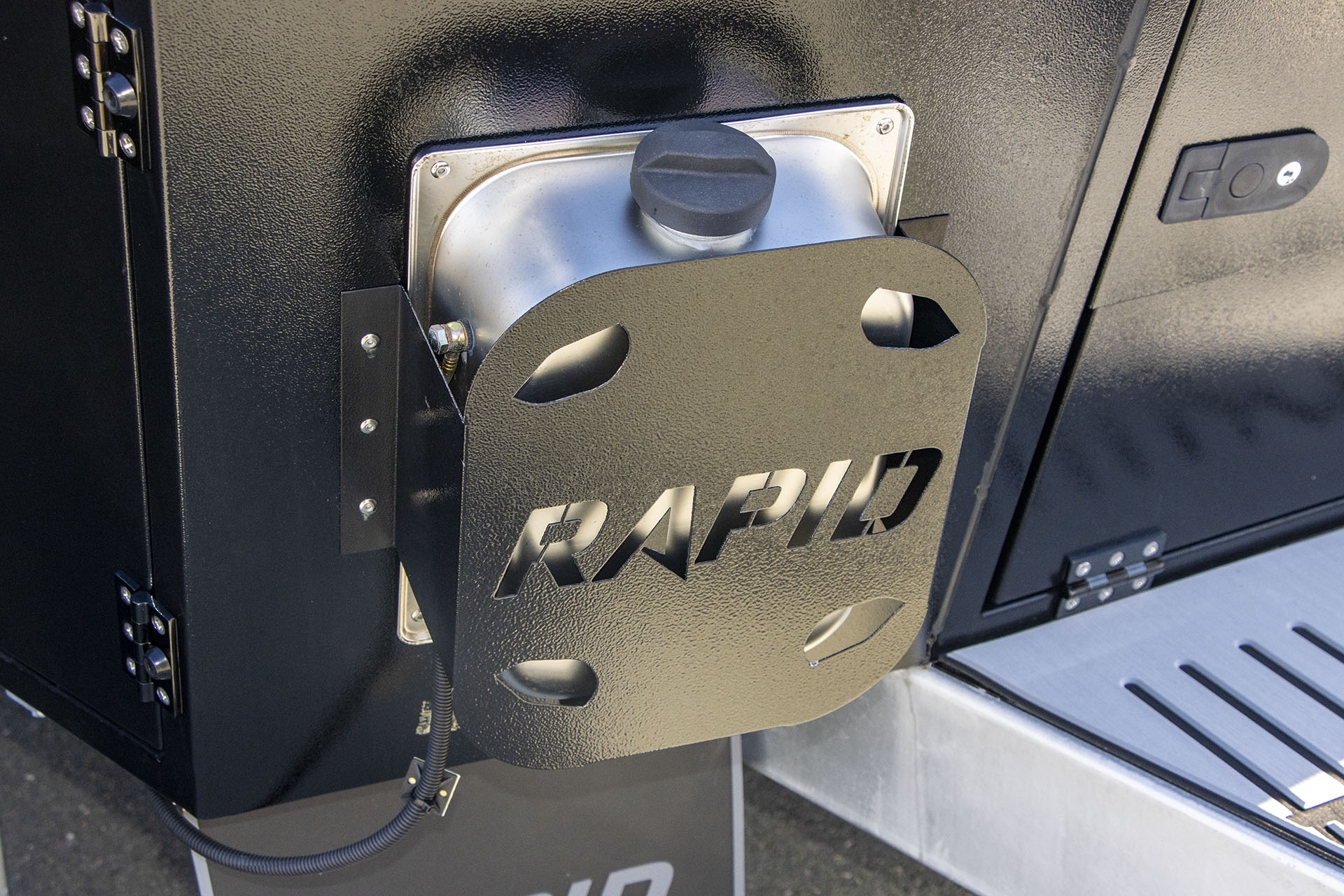 Carousel Popup Thumnails 16 - 2025 Windsor Rapid 15D