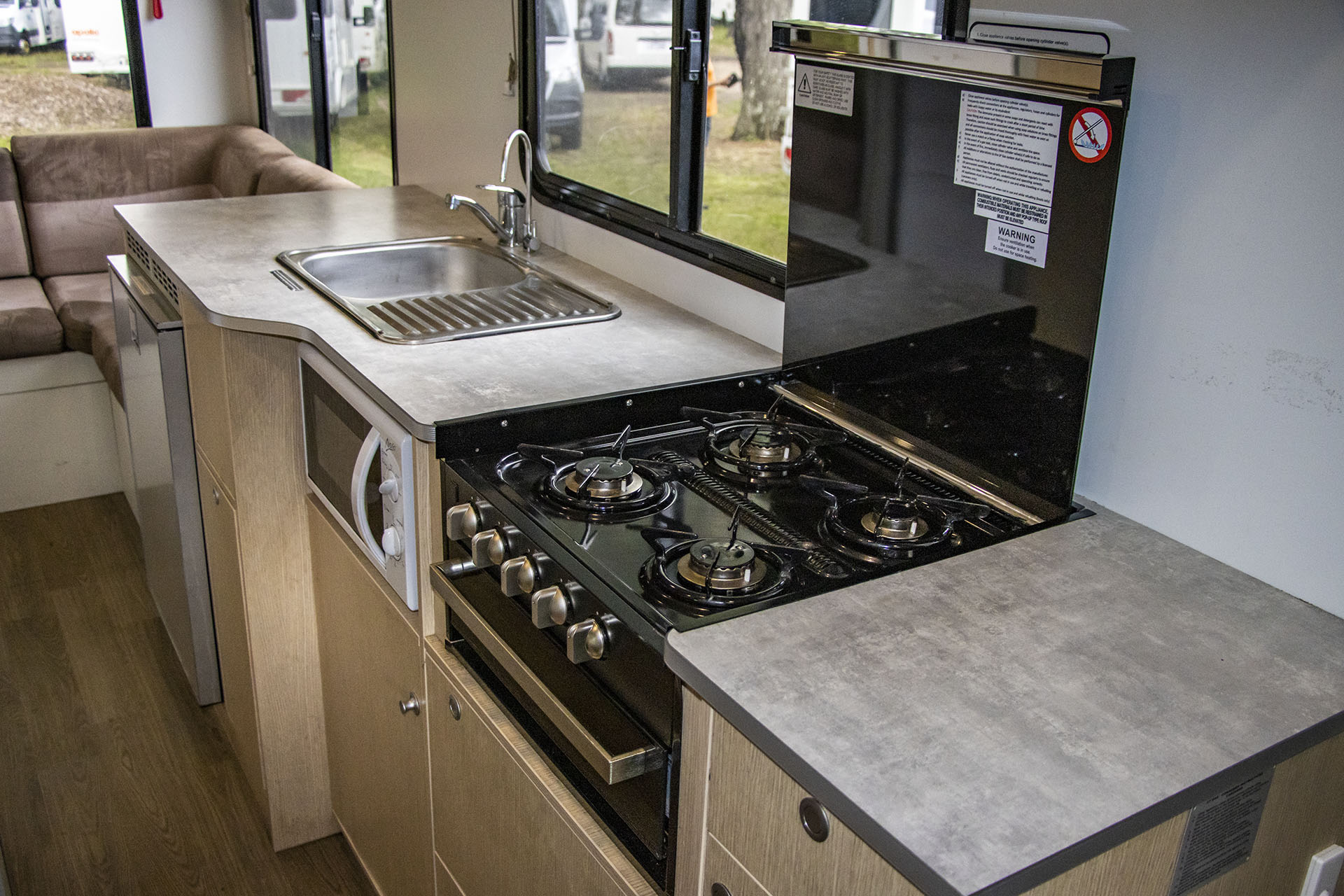 Carousel Popup Thumnails 29 - 2021 Kea River M721 Mercedes 6 Berth