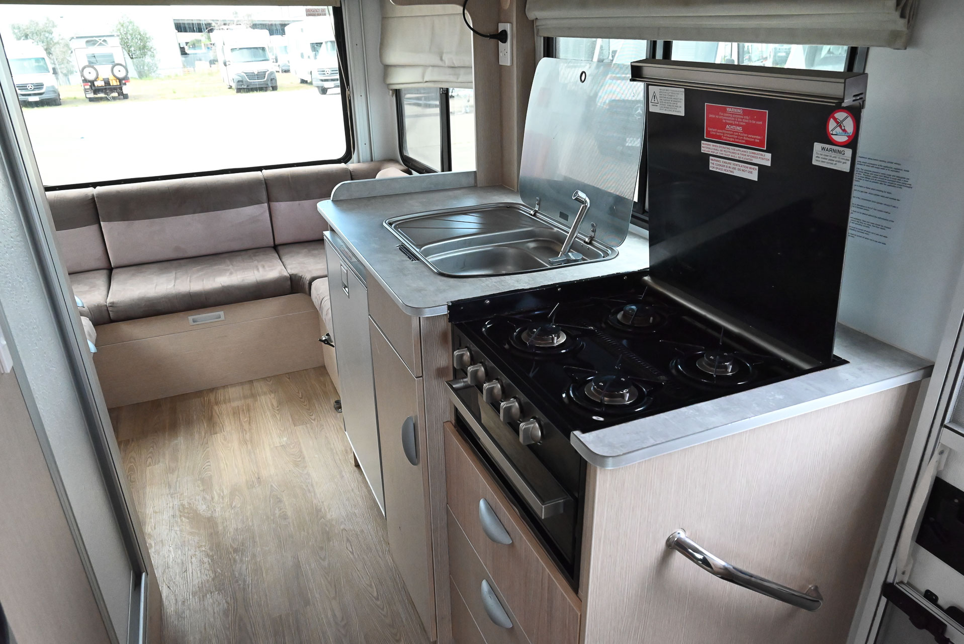 Carousel Popup Thumnails 21 - 2021 Kea Discovery M660 Mercedes 4 Berth