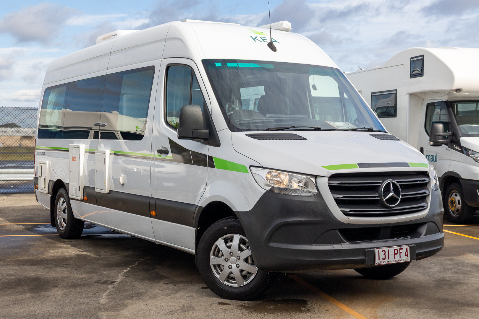 Carousel Popup Main - 2021 Kea Nomad M700 Mercedes 3 Berth