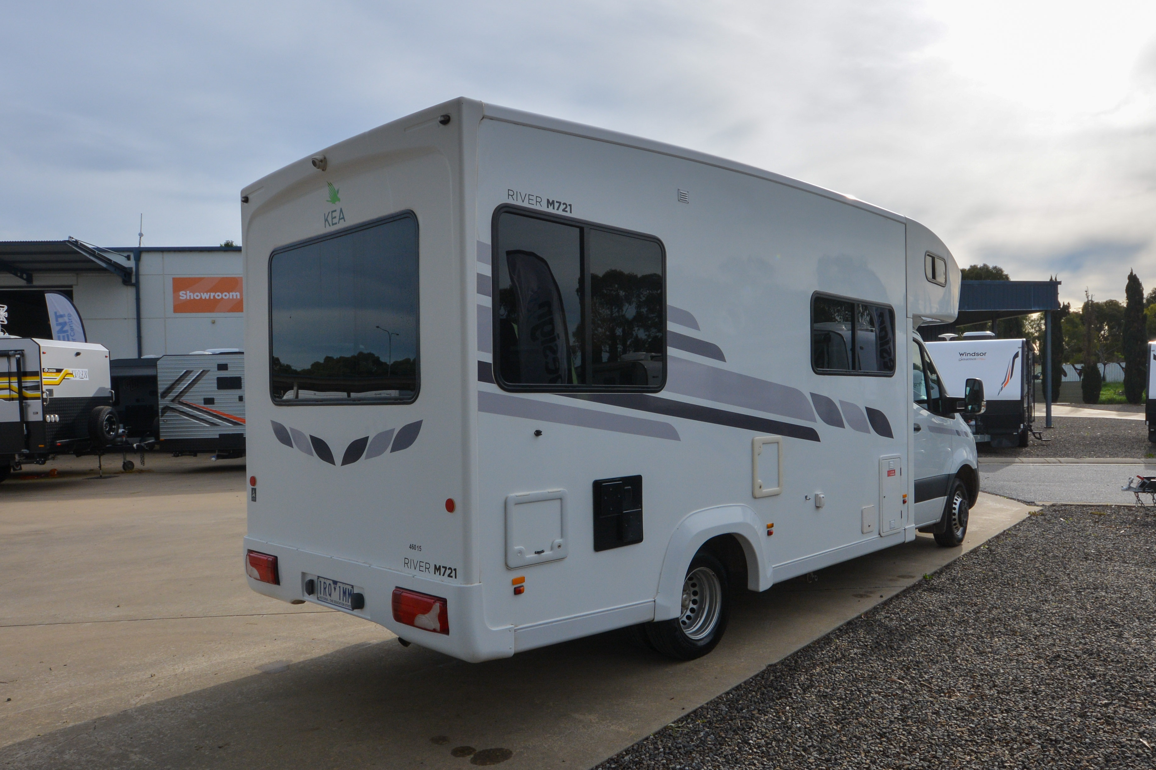 Carousel Popup Thumnails 7 - 2021 Kea River M721 Mercedes 6 Berth