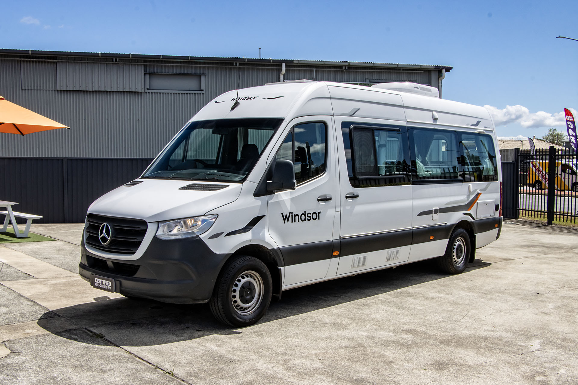 Carousel Popup Main - 2021 Windsor Nomad M700 Mercedes 3 Berth