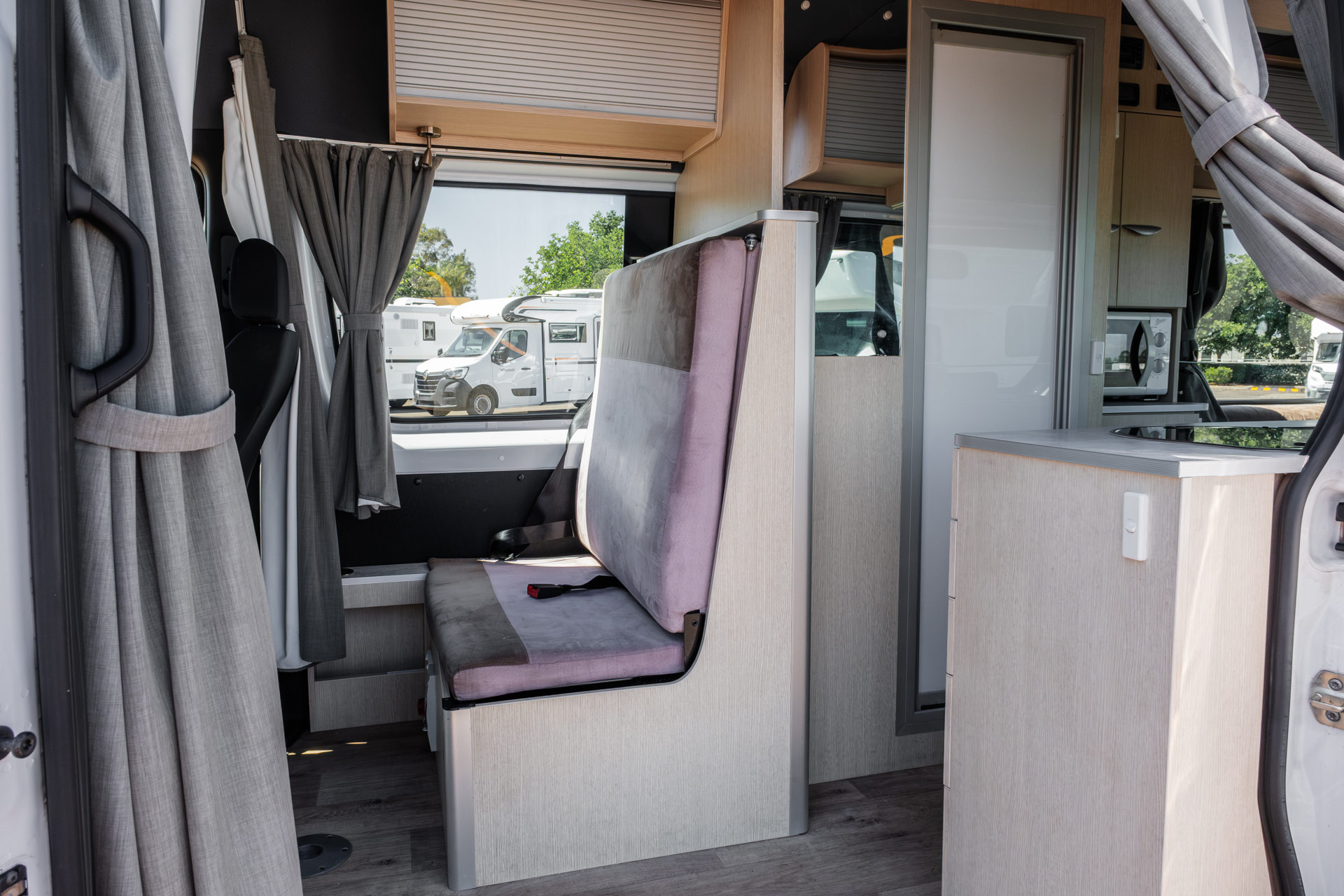 Carousel Popup Thumnails 21 - 2022 Kea Nomad M700 Mercedes 3 Berth