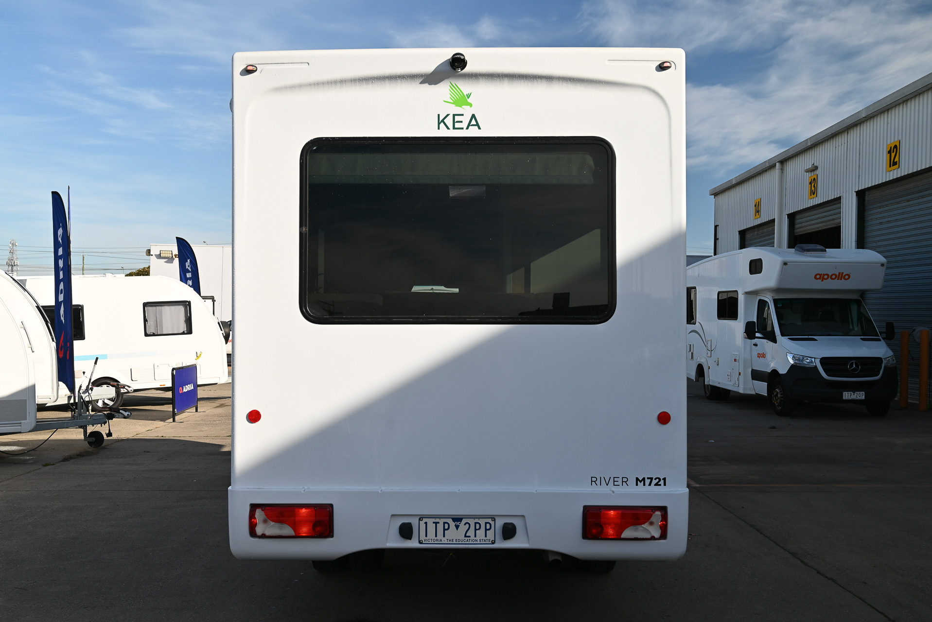 Carousel Popup Thumnails 8 - 2021 Kea River M721 Mercedes 6 Berth