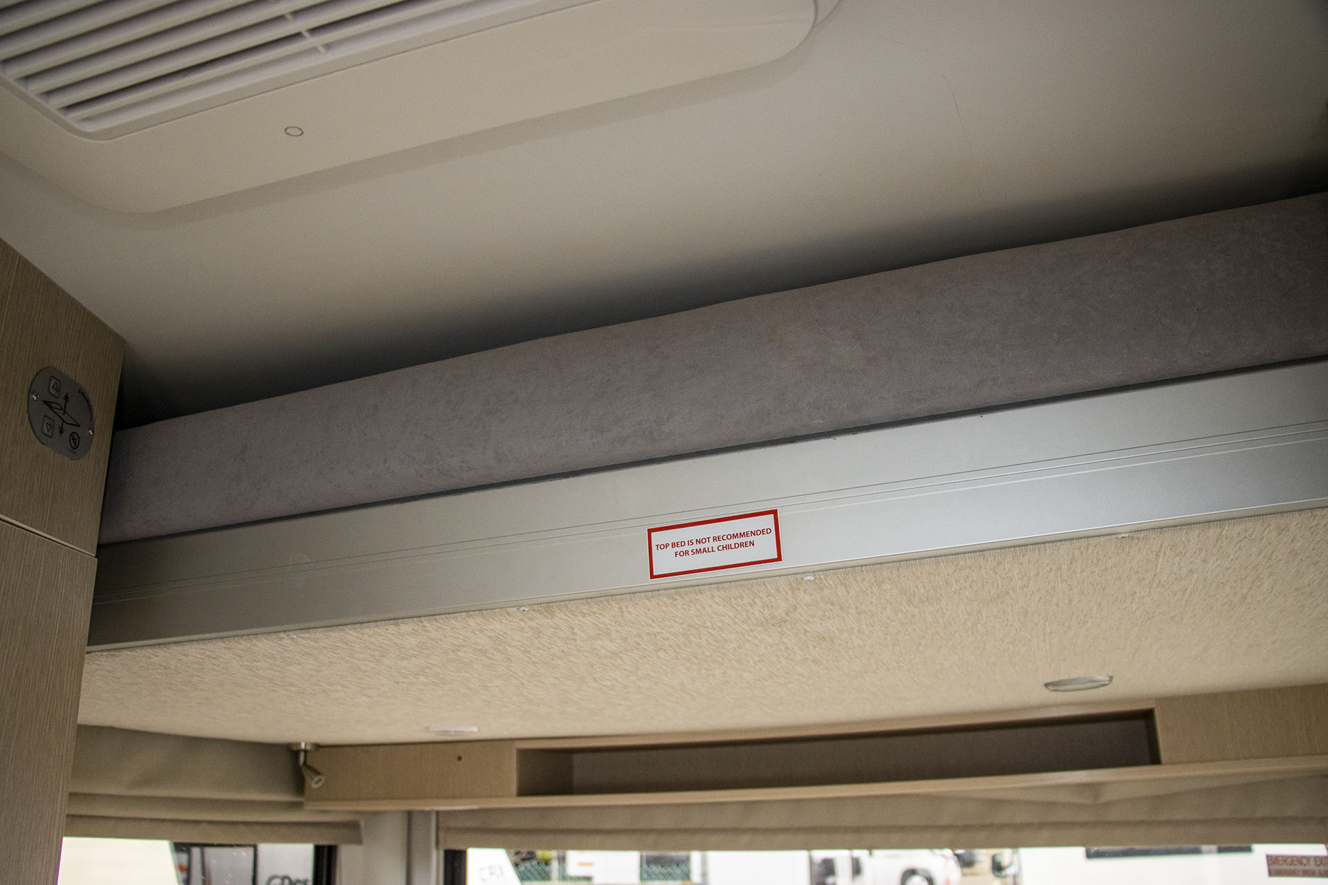 Carousel Popup Thumnails 28 - 2021 Kea Discovery M660 Mercedes 4 Berth