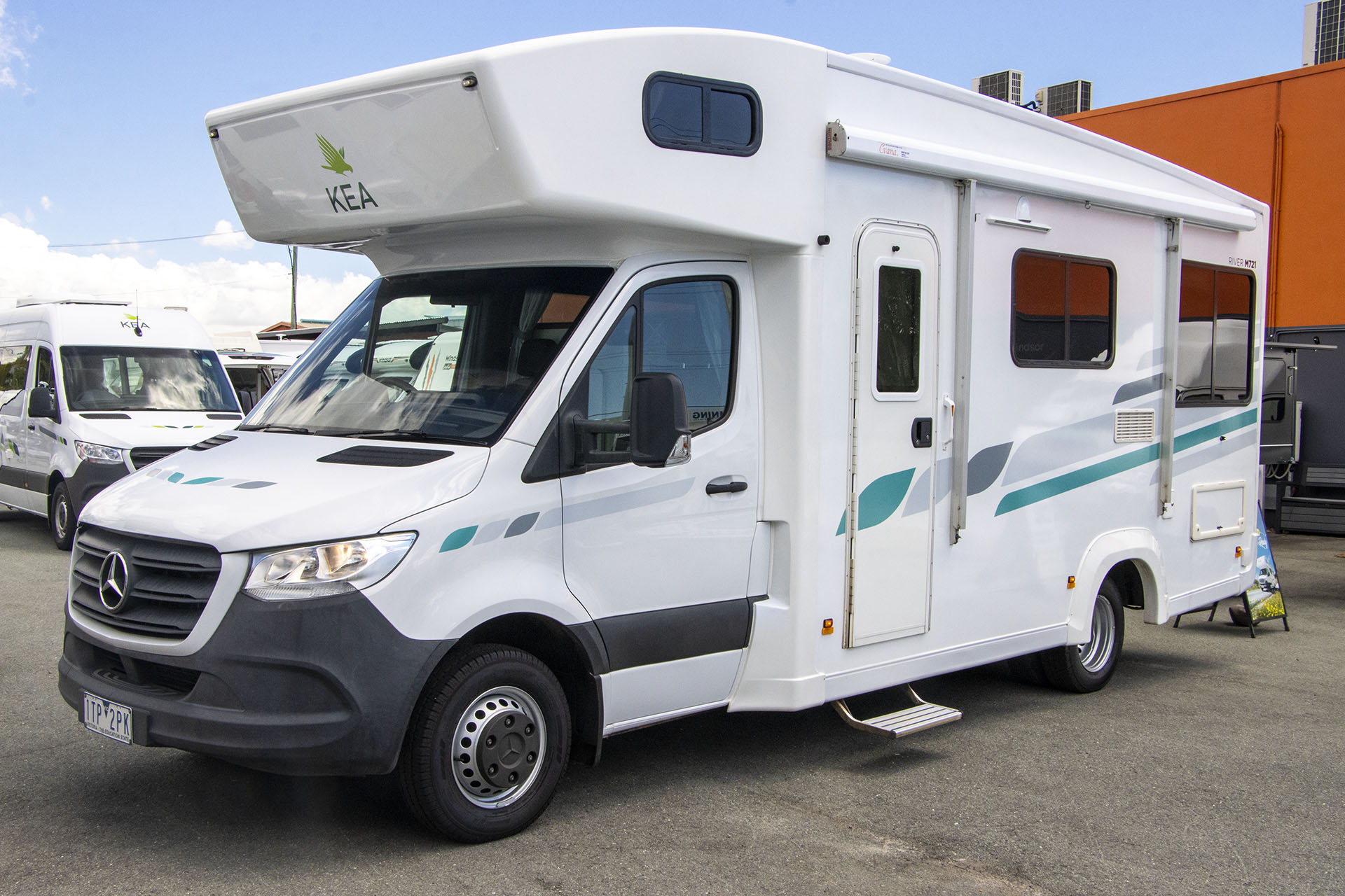 Carousel Popup Main - 2021 Kea River M721 Mercedes 6 Berth