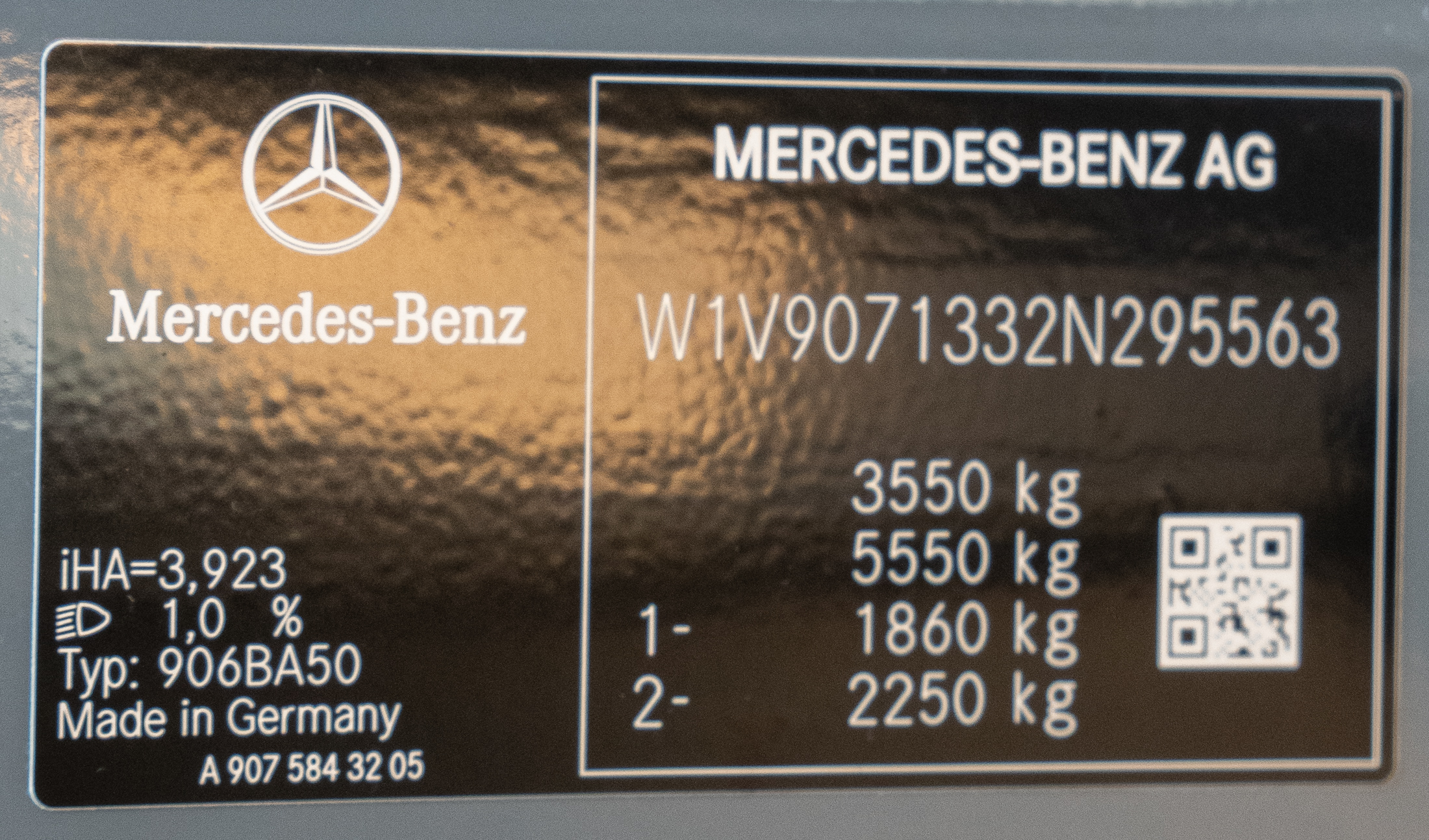 Carousel Popup Thumnails 20 - 2024 Mercedes-Benz Discovery M660 4 Berth