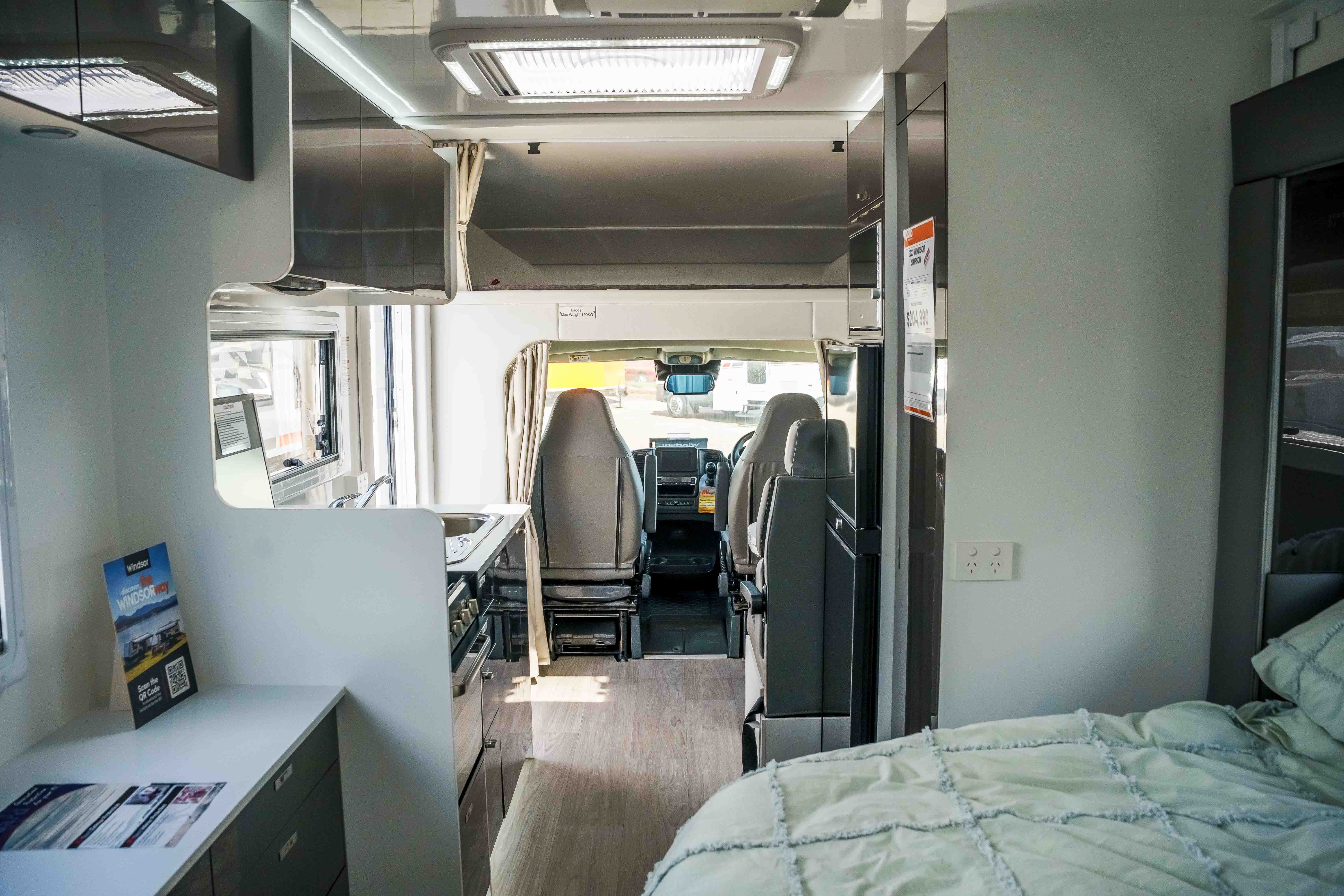Carousel Popup Thumnails 25 - 2023 Windsor Simpson Fiat 4 Berth