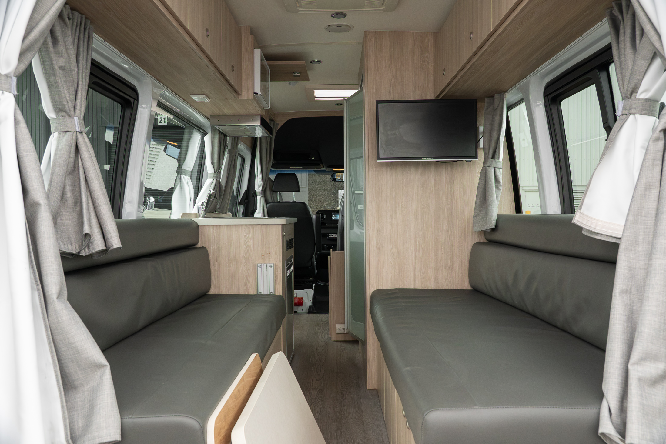 Carousel Popup Thumnails 32 - 2021 Talvor Euro Tourer Mercedes 2 Berth