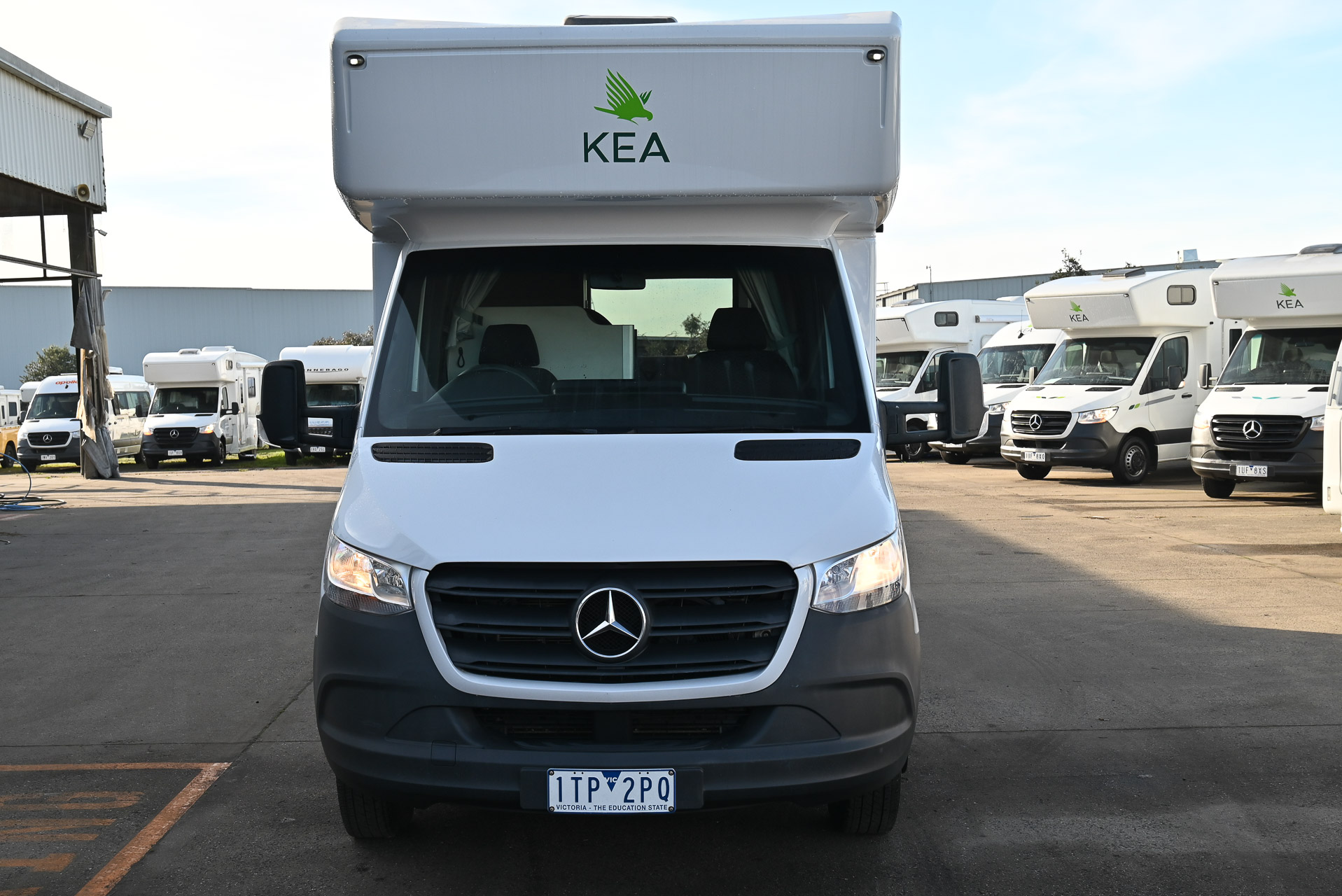 Carousel Popup Thumnails 3 - 2021 Kea River M721 Mercedes 6 Berth