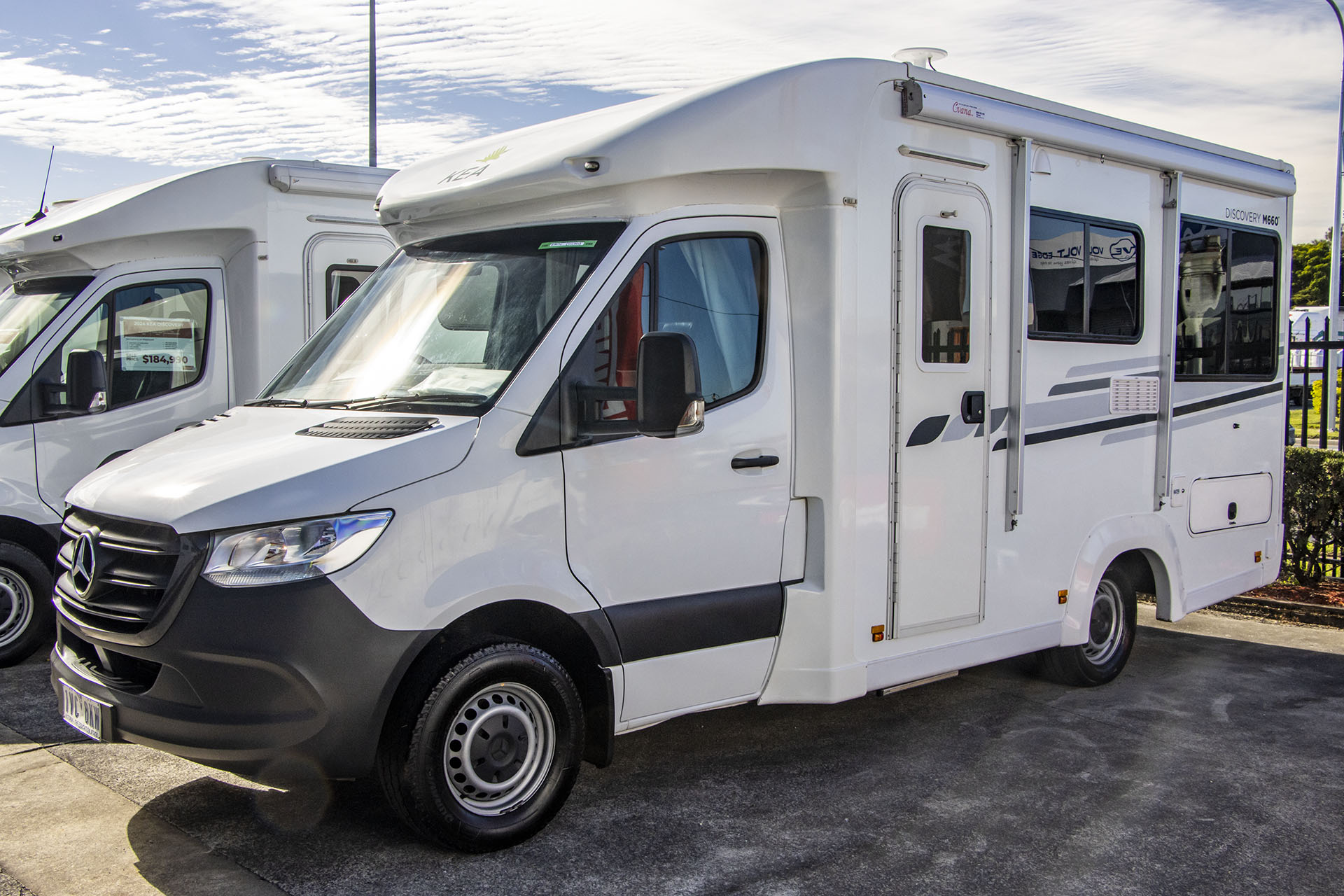 Carousel Popup Main - 2021 Kea Discovery M660 Mercedes 4 Berth