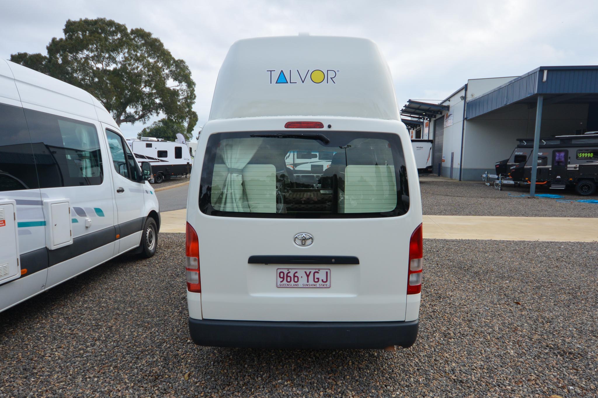 Carousel Popup Thumnails 10 - 2018 Talvor Endeavour Toyota HiAce 4 Berth