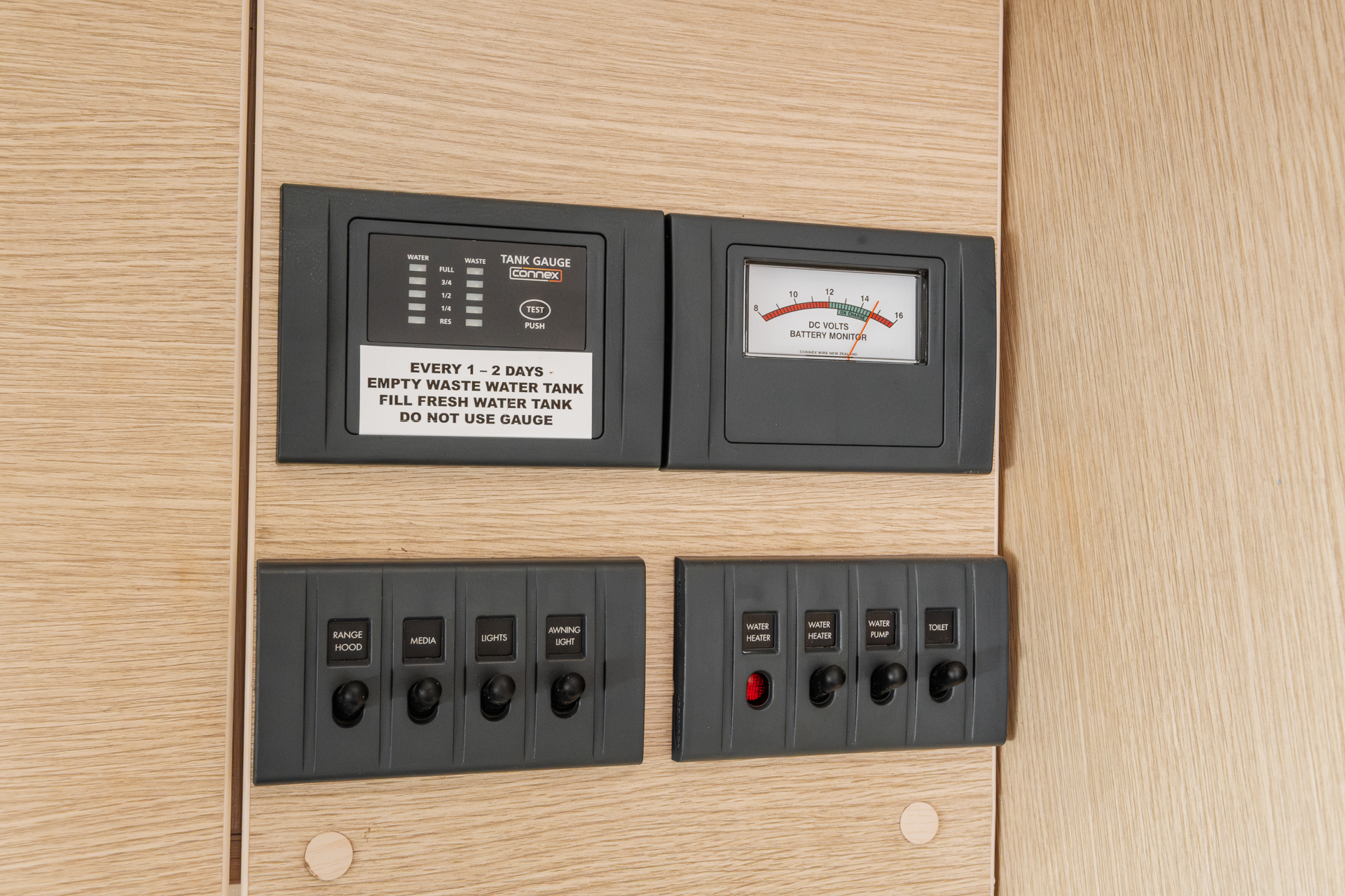 Carousel Popup Thumnails 35 - 2021 Kea Discovery M660 Mercedes 4 Berth