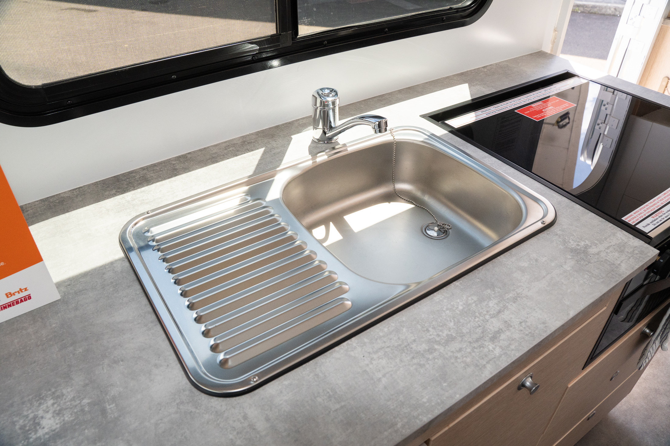 Carousel Popup Thumnails 36 - 2024 Mercedes-Benz Discovery M660 4 Berth
