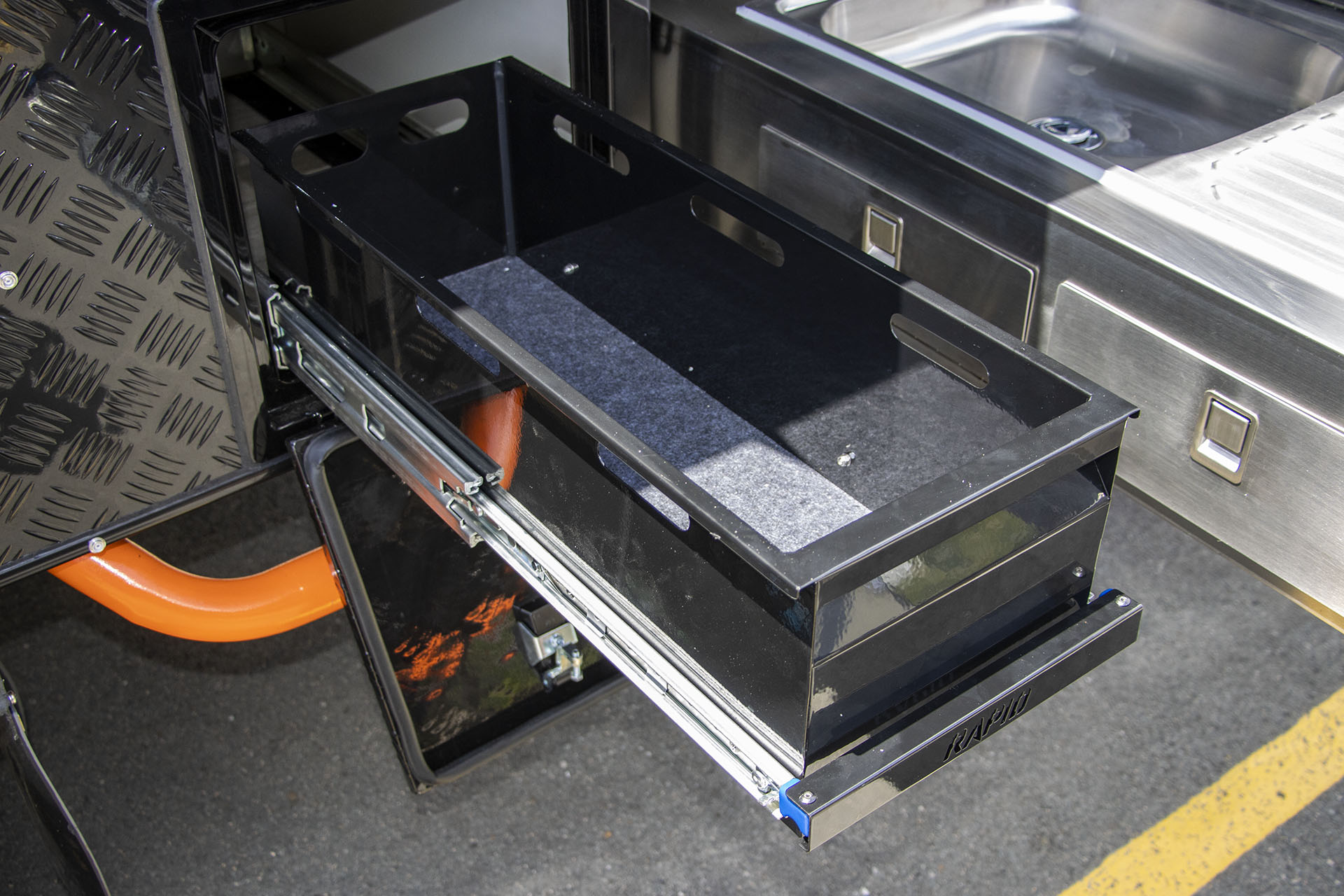 Carousel Popup Thumnails 20 - 2025 Windsor Rapid 15D