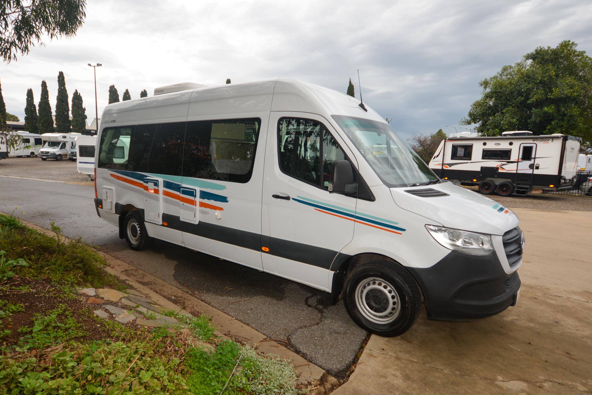 Carousel Popup Thumnails 3 - 2021 Kea Nomad M700 Mercedes 3 Berth