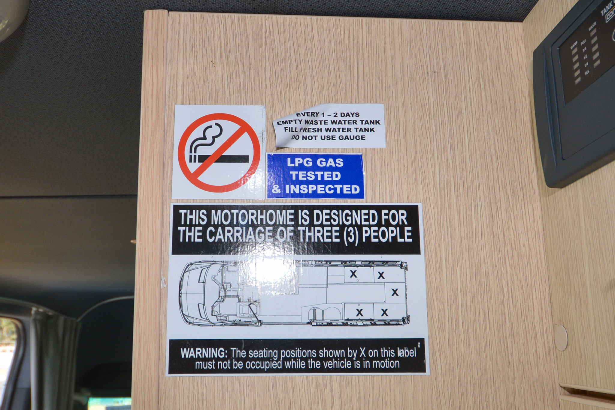 Carousel Popup Thumnails 30 - 2021 Mercedes-Benz Nomad M700 2 1 Berth