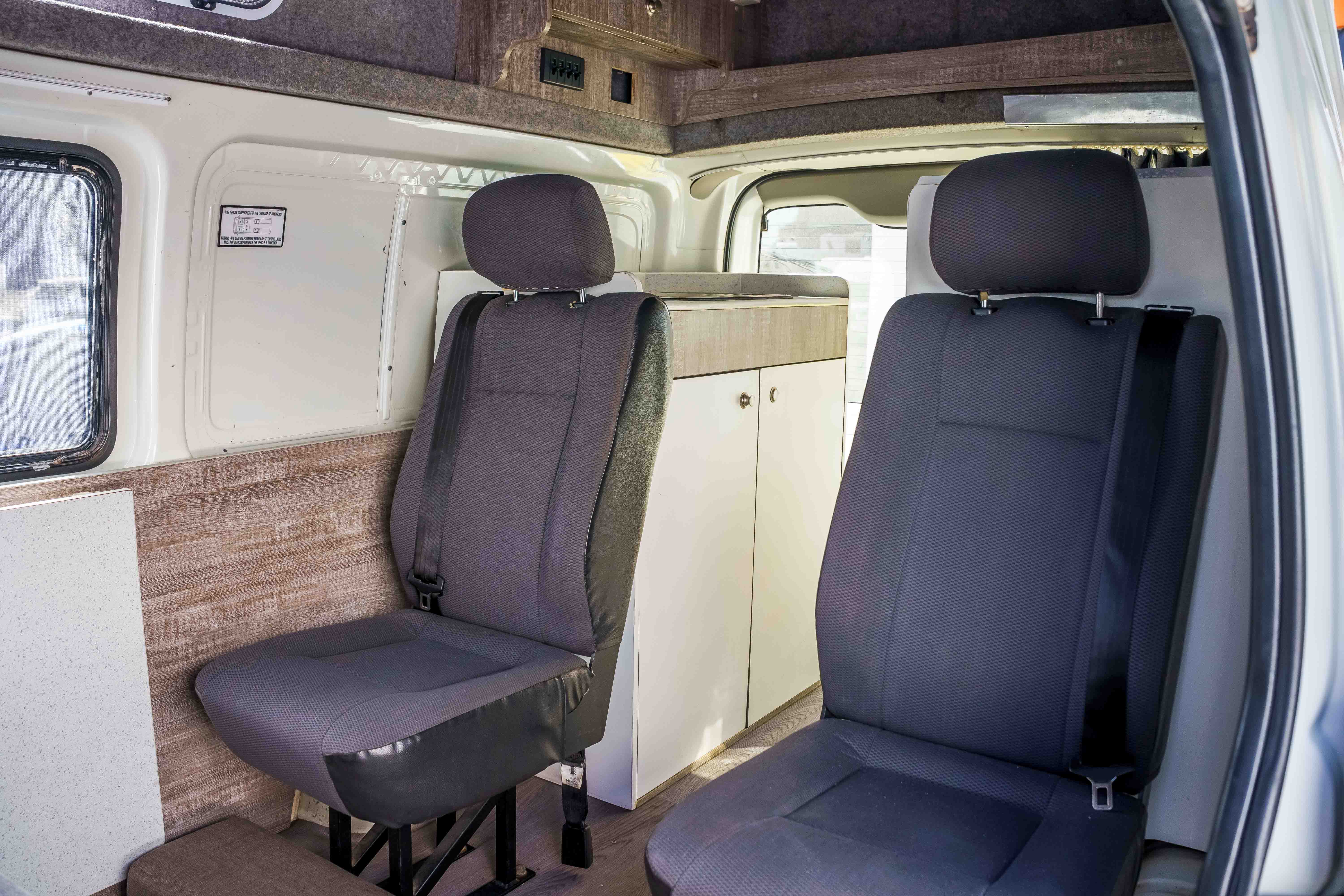 Carousel Popup Thumnails 15 - 2018 Talvor Endeavour Toyota 4 Berth