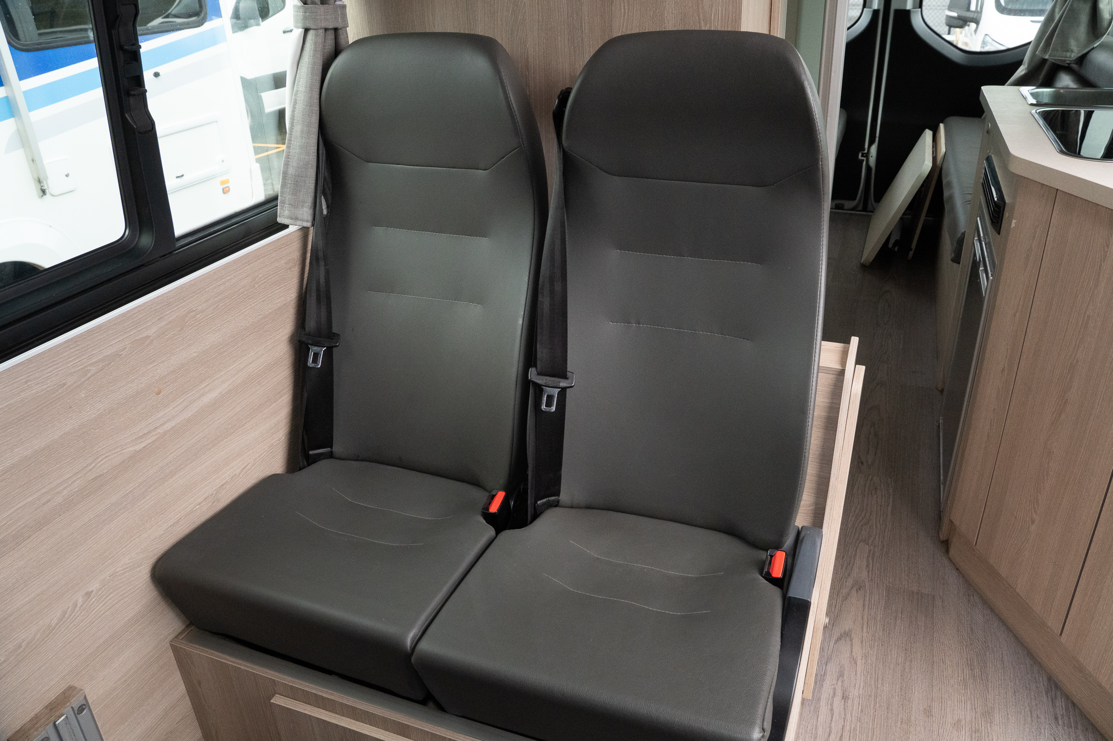 Carousel Popup Thumnails 26 - 2021 Talvor Euro Tourer Mercedes 2 Berth