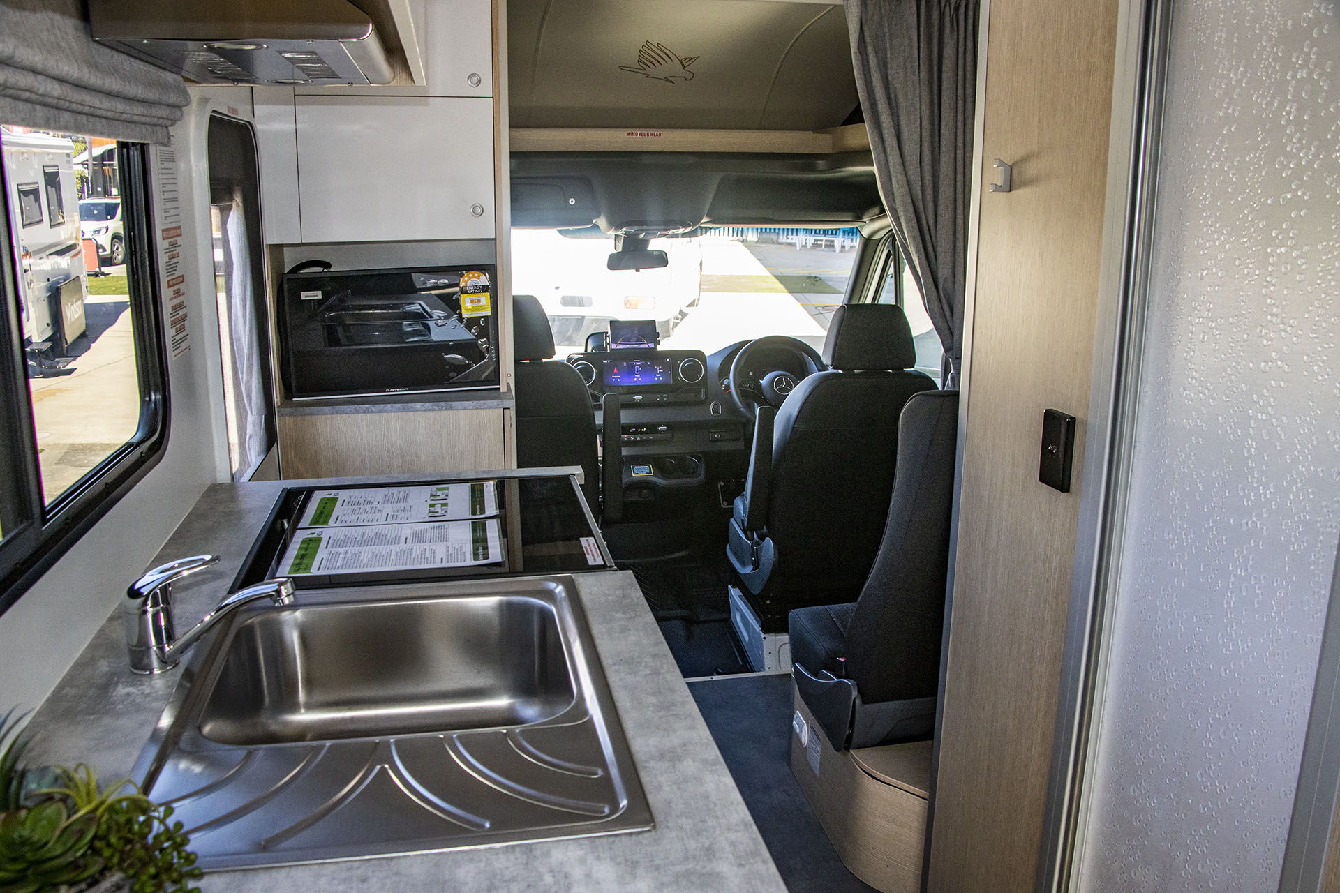 Carousel Popup Thumnails 24 - 2024 Kea Discovery M660 Mercedes 4 Berth